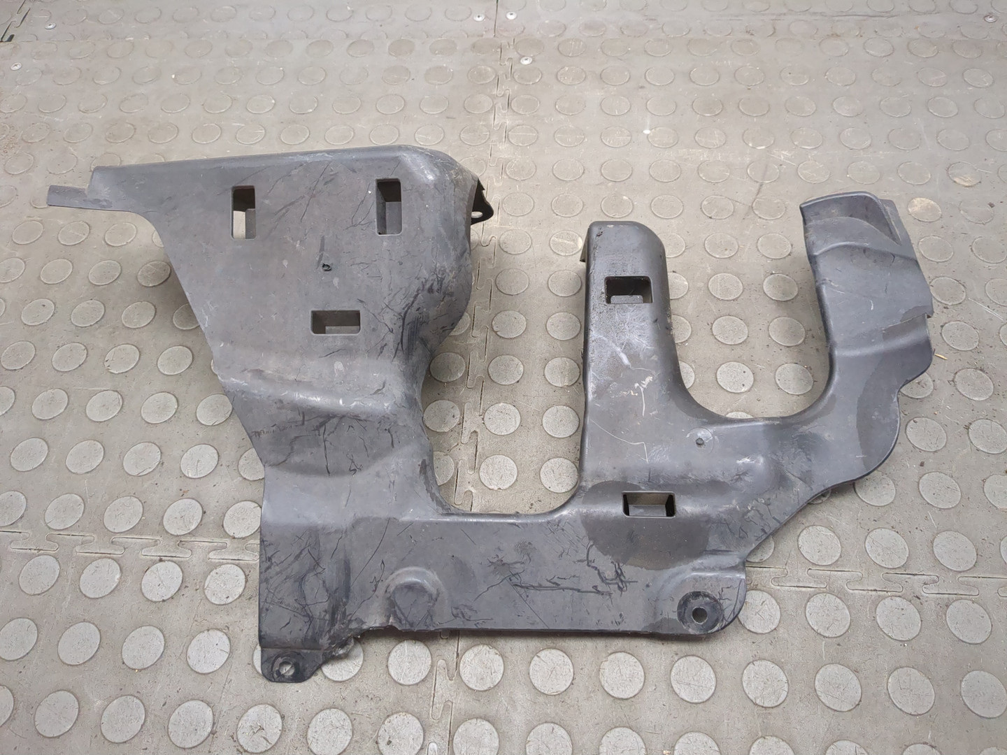 Кожух рулевой колонки