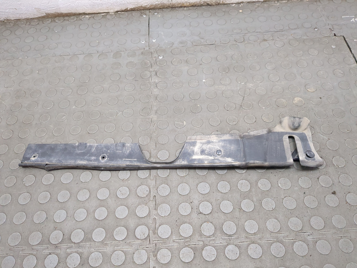 Обшивка багажника