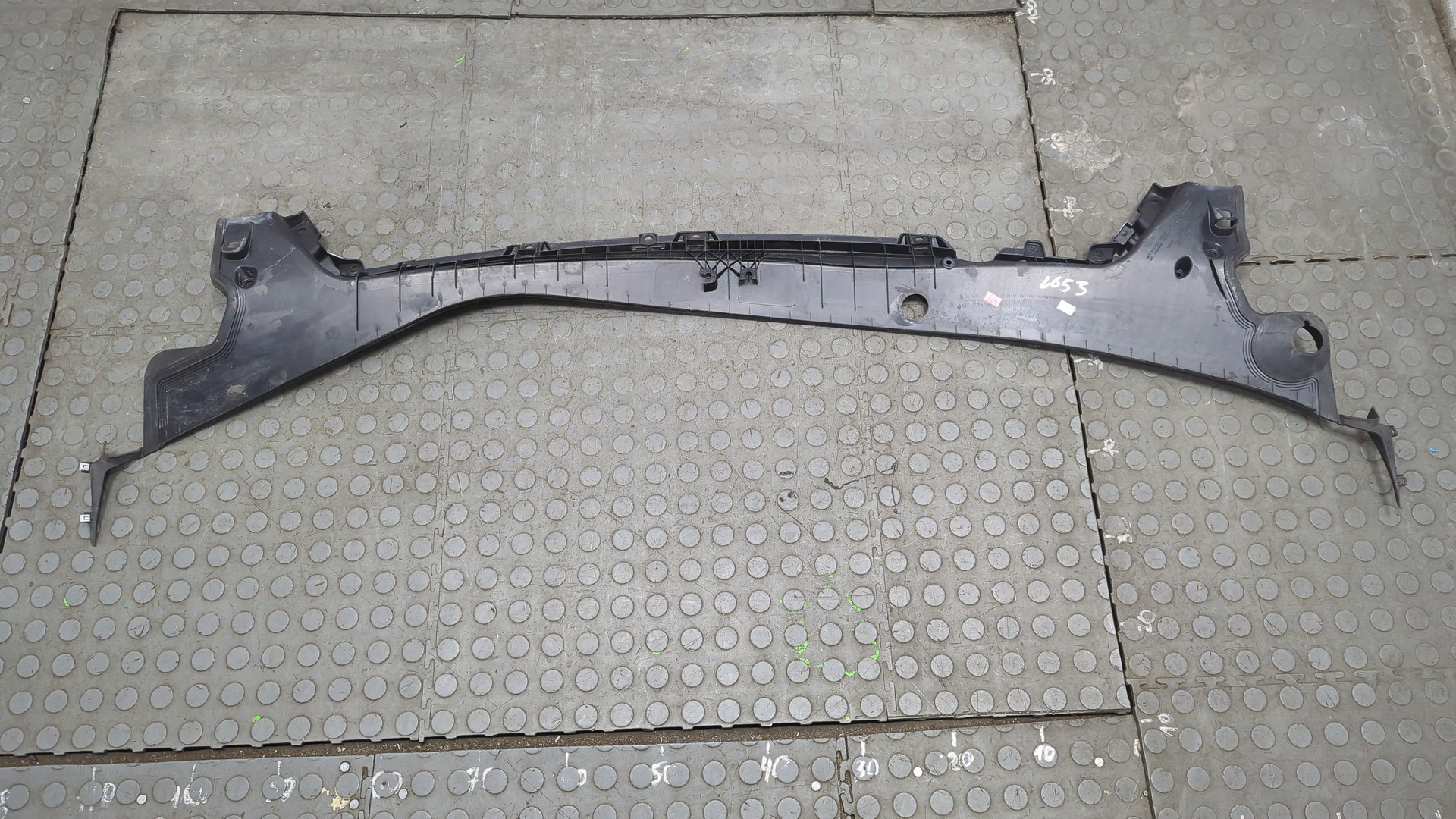 Решетка стеклоочистителей (Жабо)