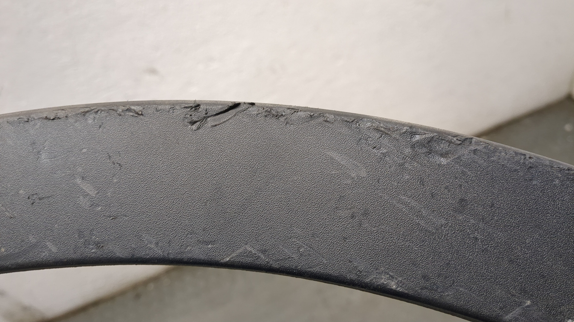 Накладка заднего крыла левого