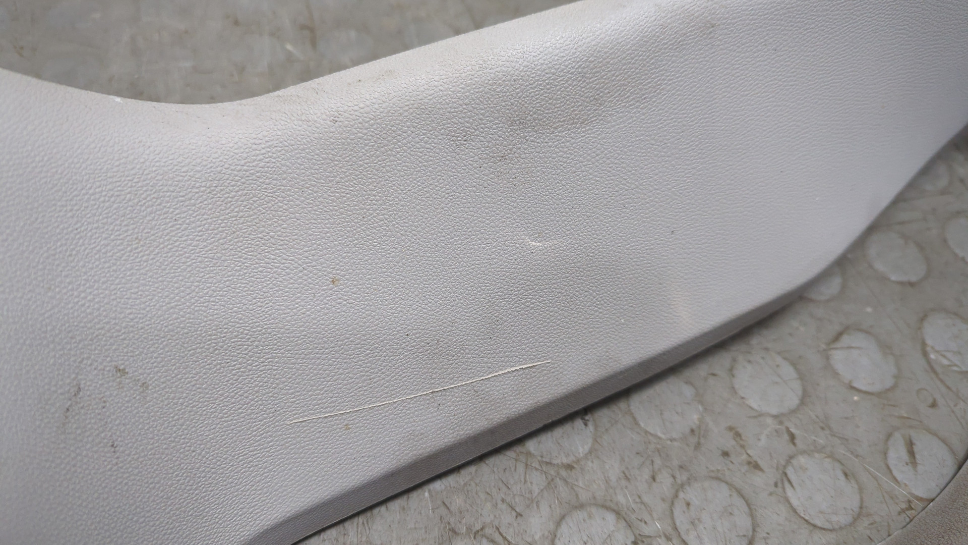 Обшивка багажника