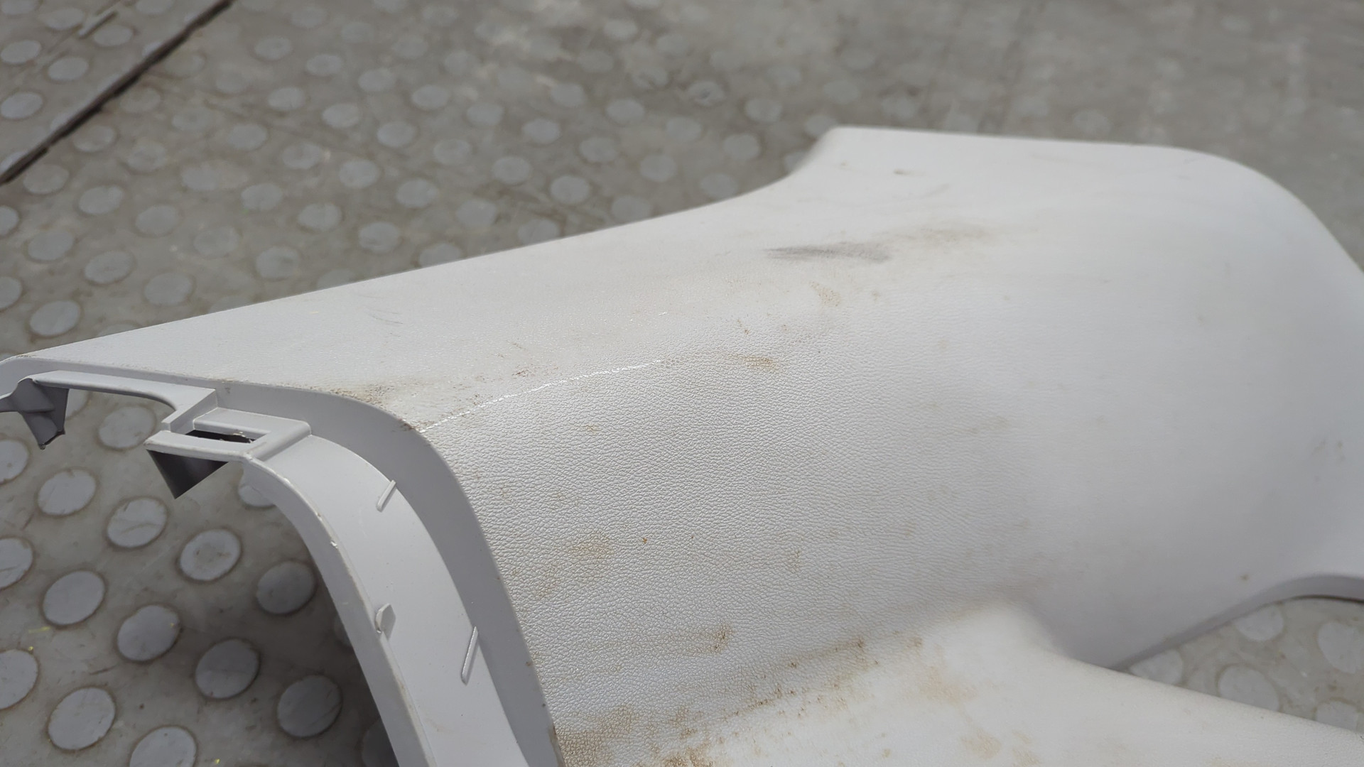 Обшивка багажника