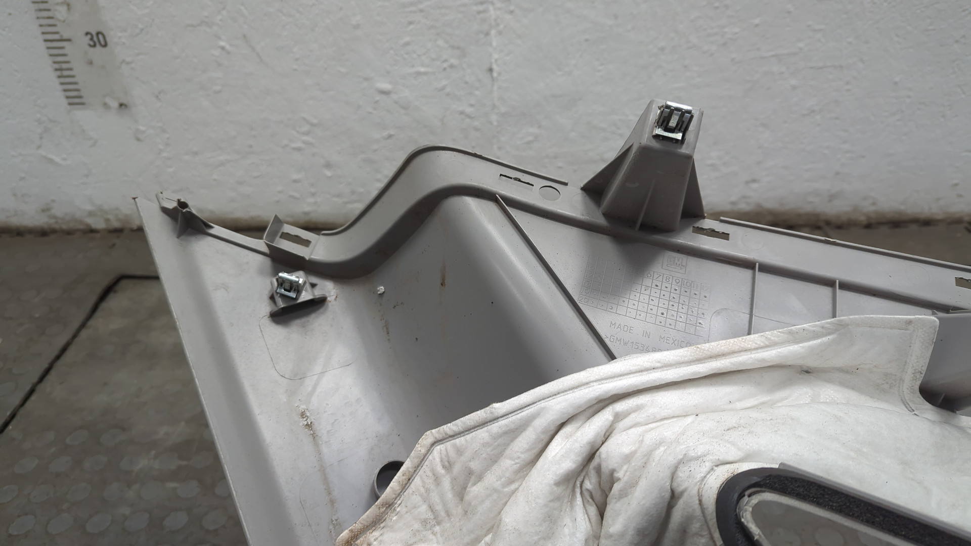 Обшивка багажника