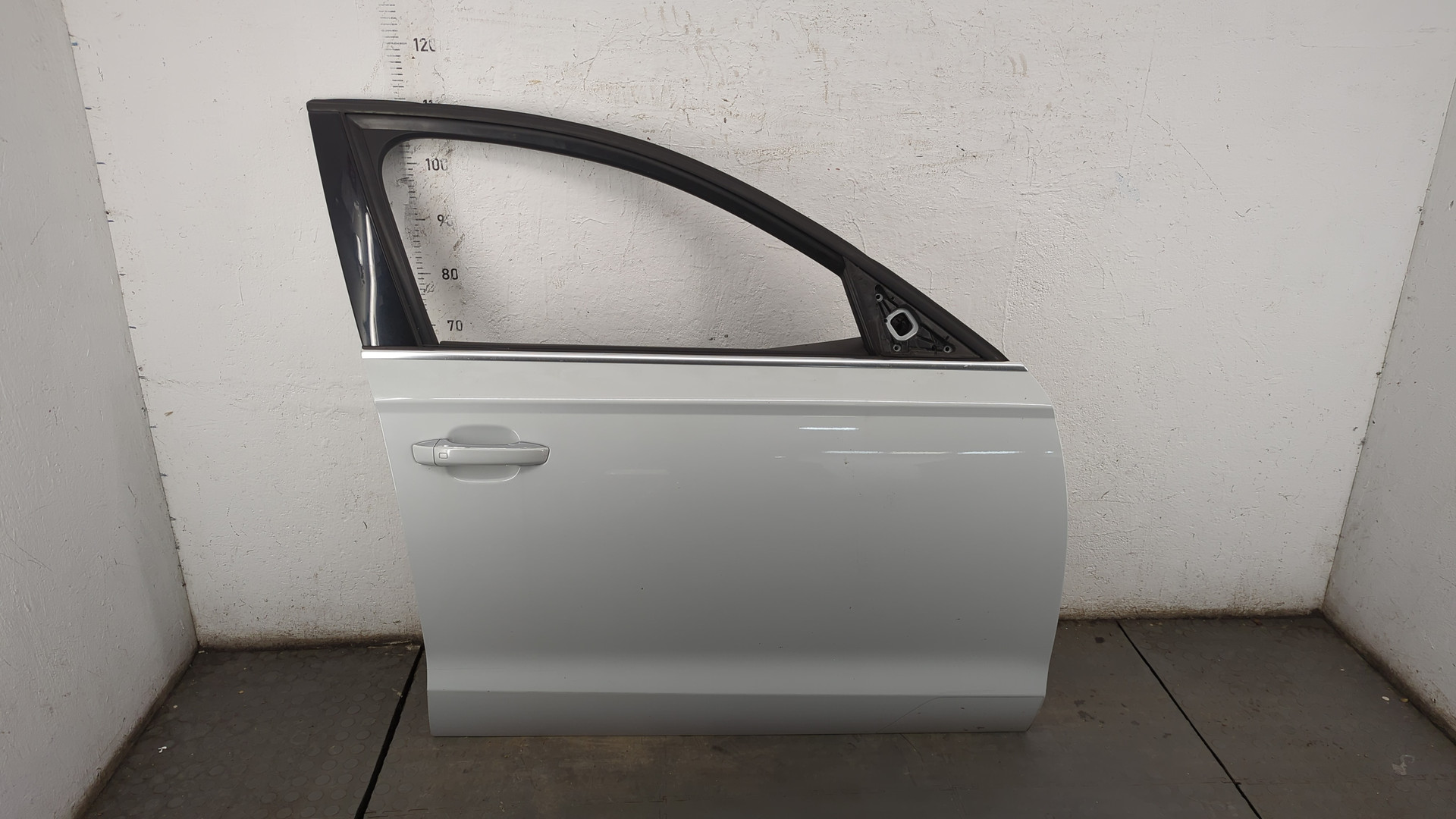 Дверь передняя правая