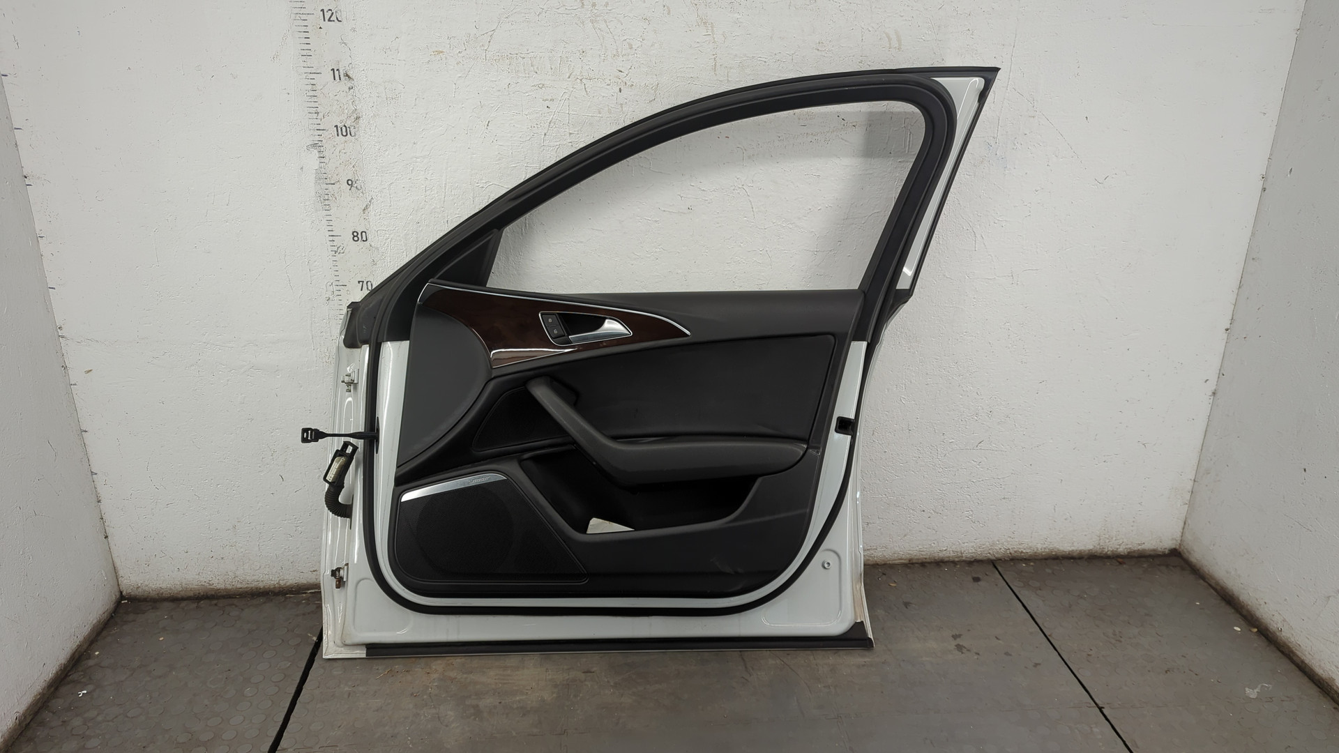 Дверь передняя правая