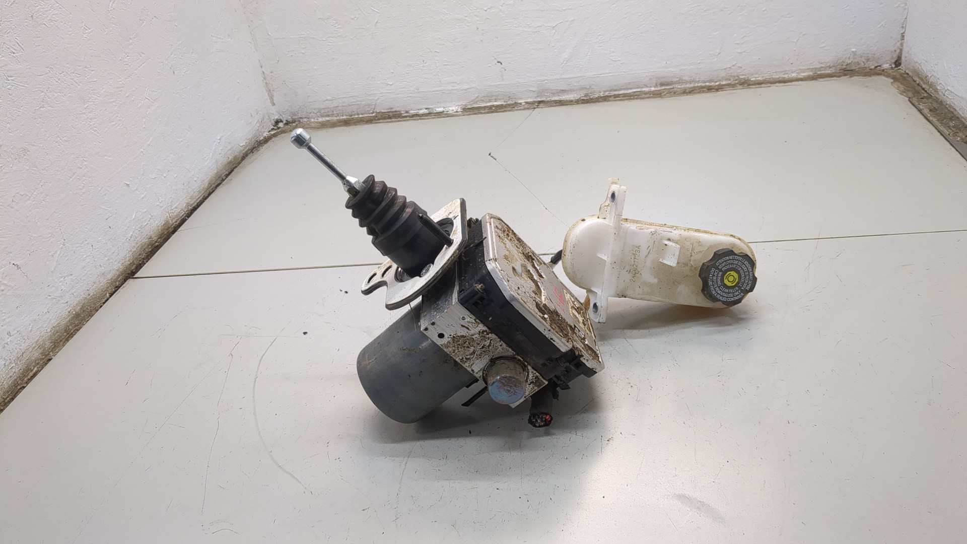 Цилиндр тормозной главный