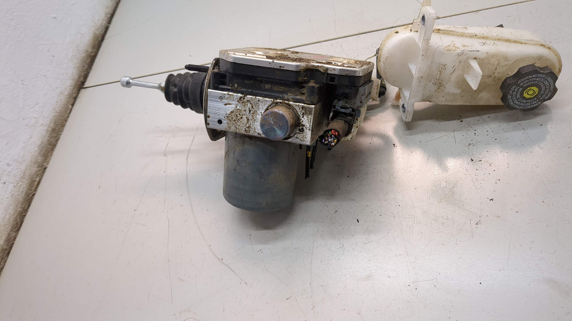 Цилиндр тормозной главный