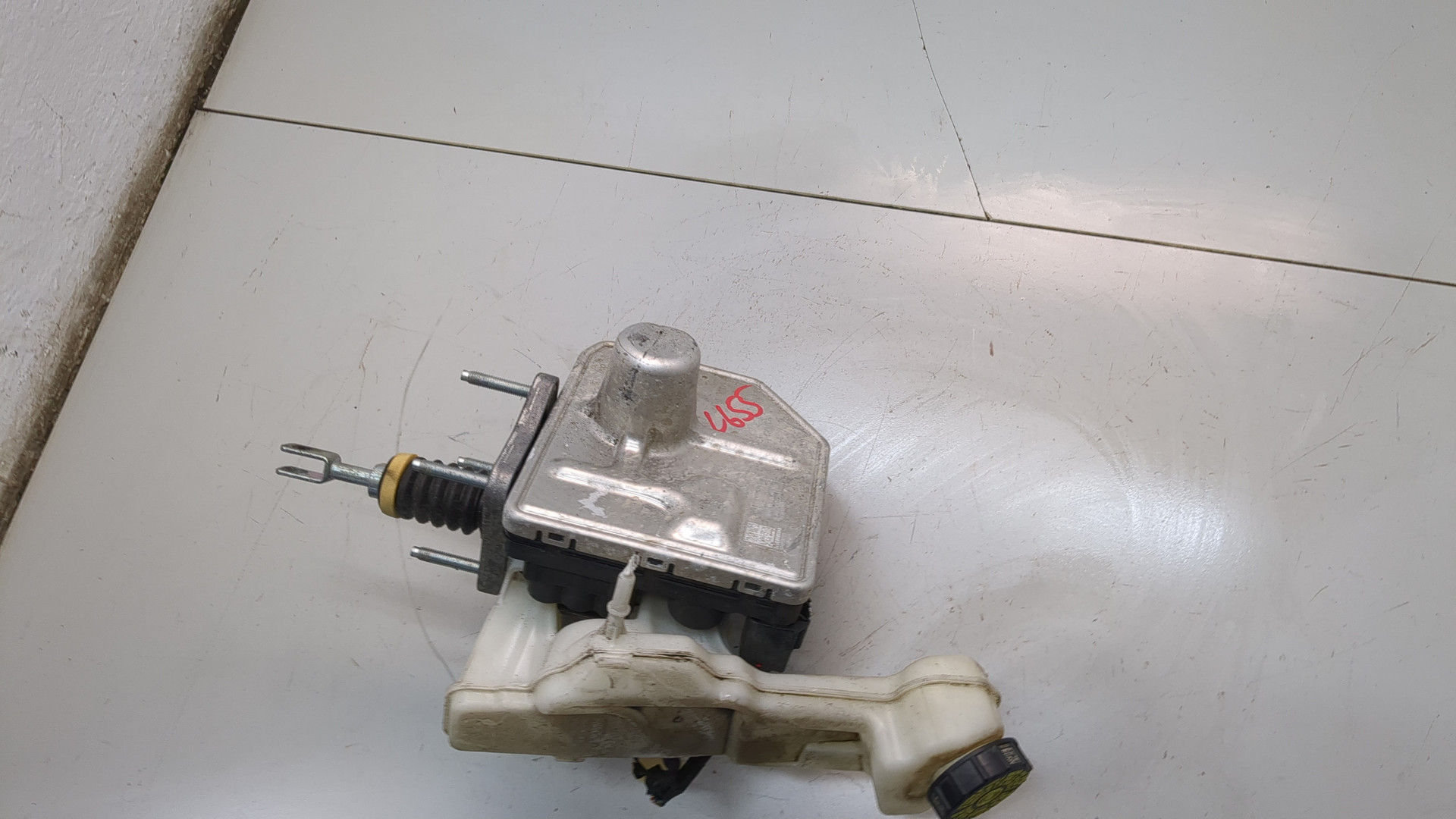 Цилиндр тормозной главный