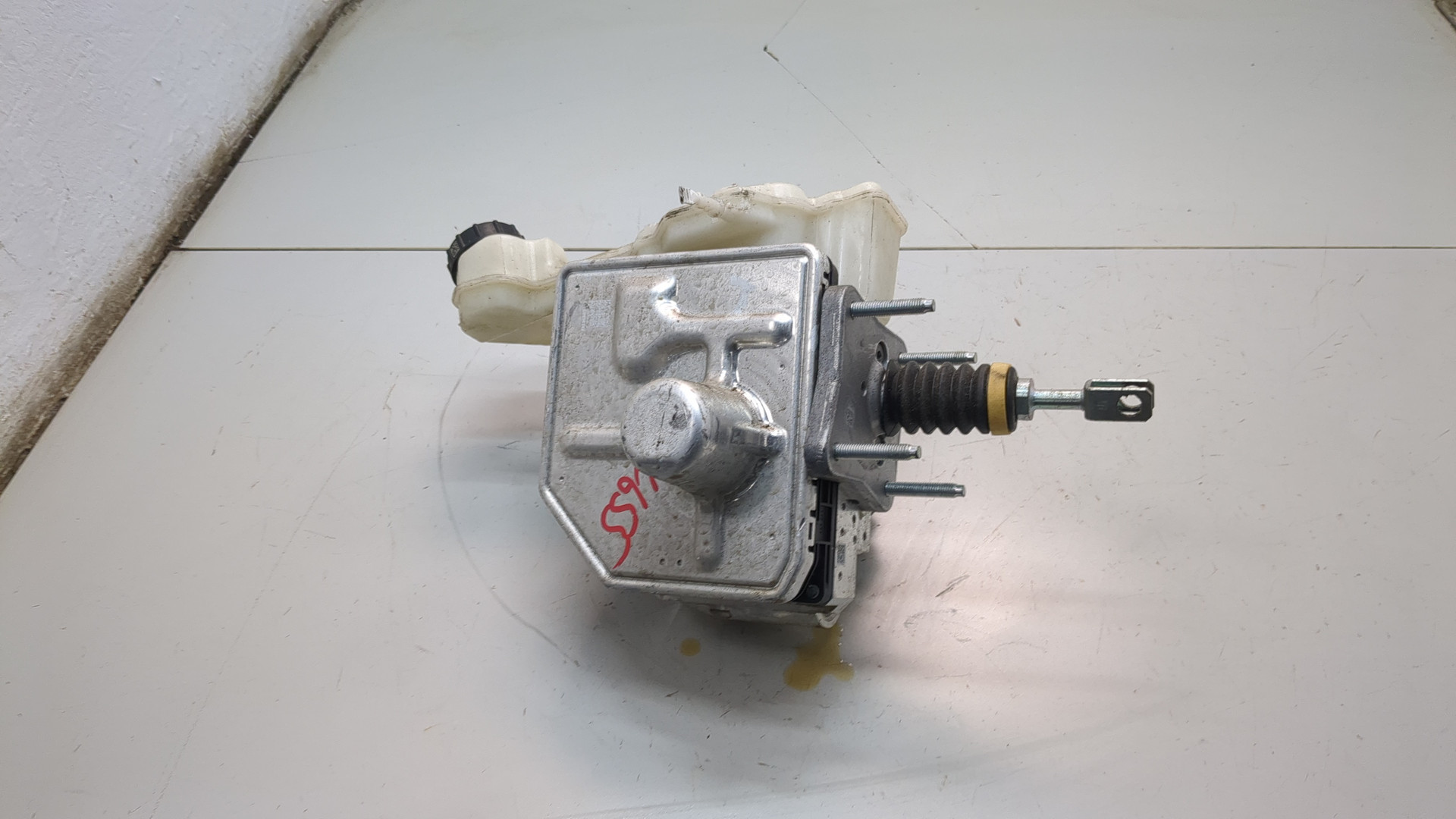 Цилиндр тормозной главный