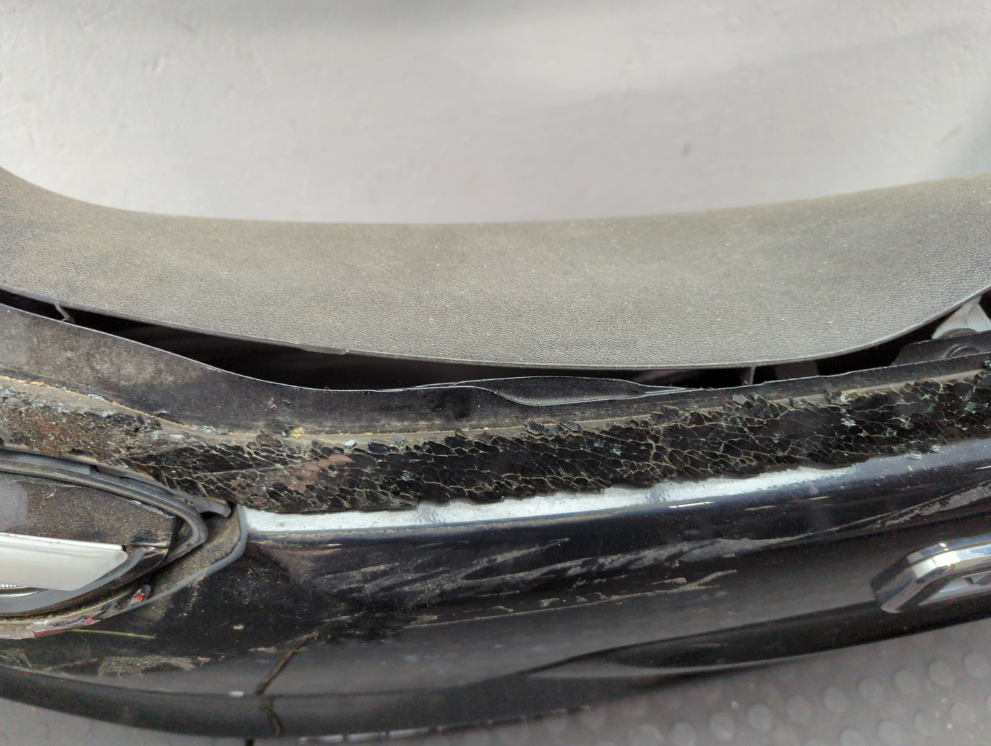 Дверь багажника