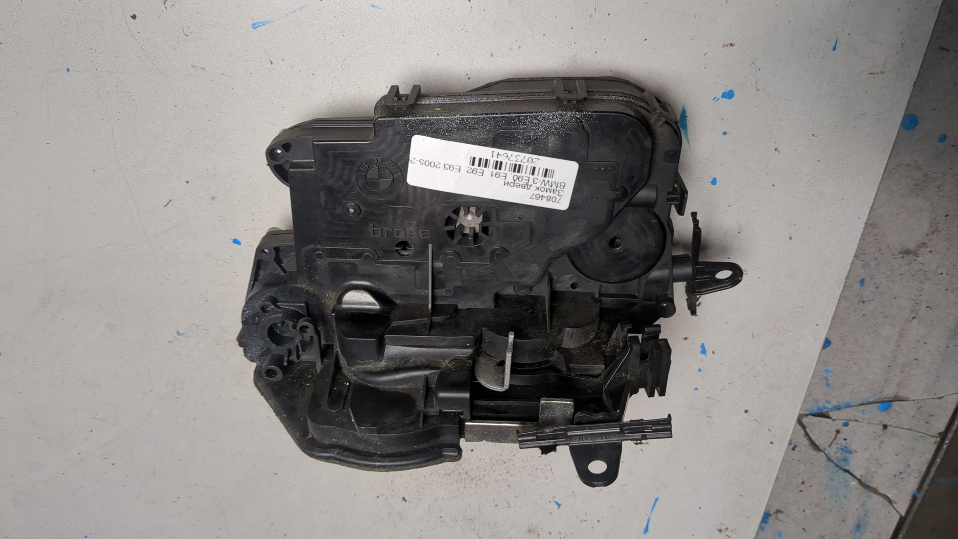 Замок двери задней правой