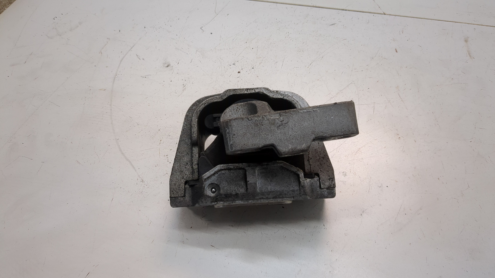 Опора двигателя