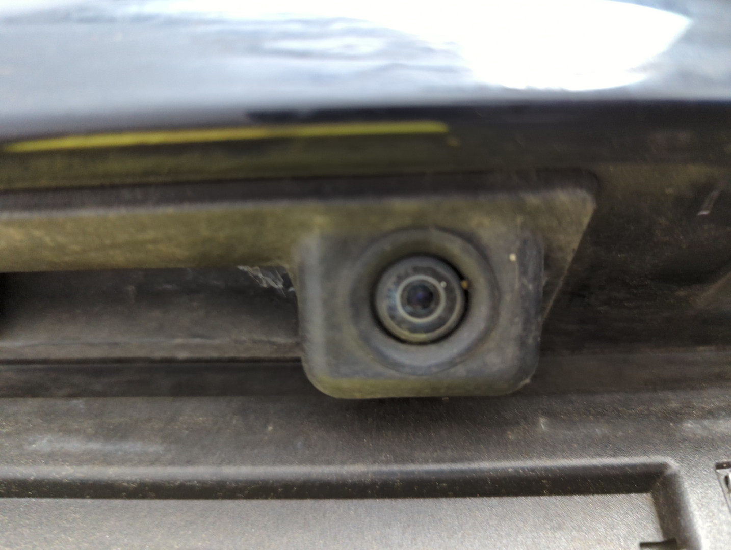 Дверь багажника