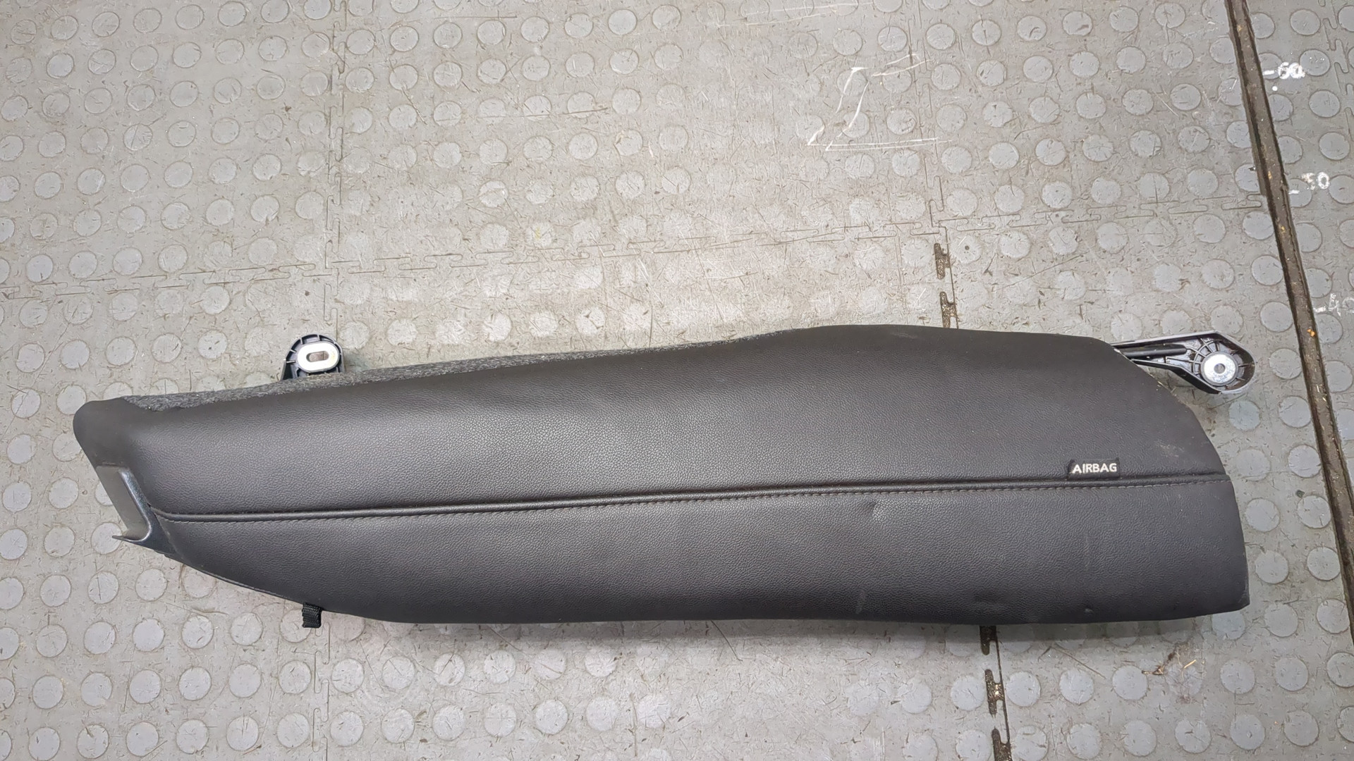 Подушка безопасности боковая (в сиденье)