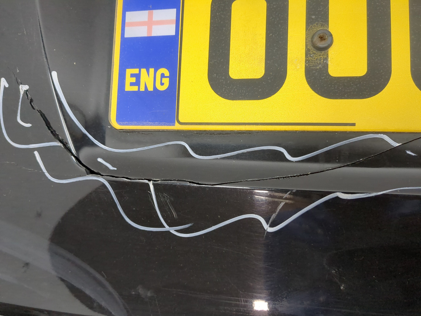 Дверь багажника