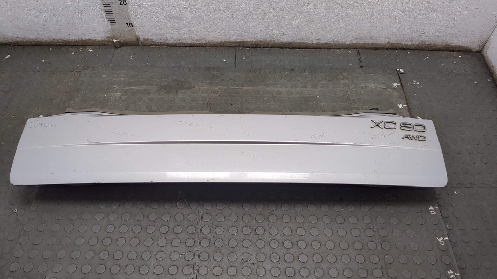 Дверь багажника нижняя (борт)