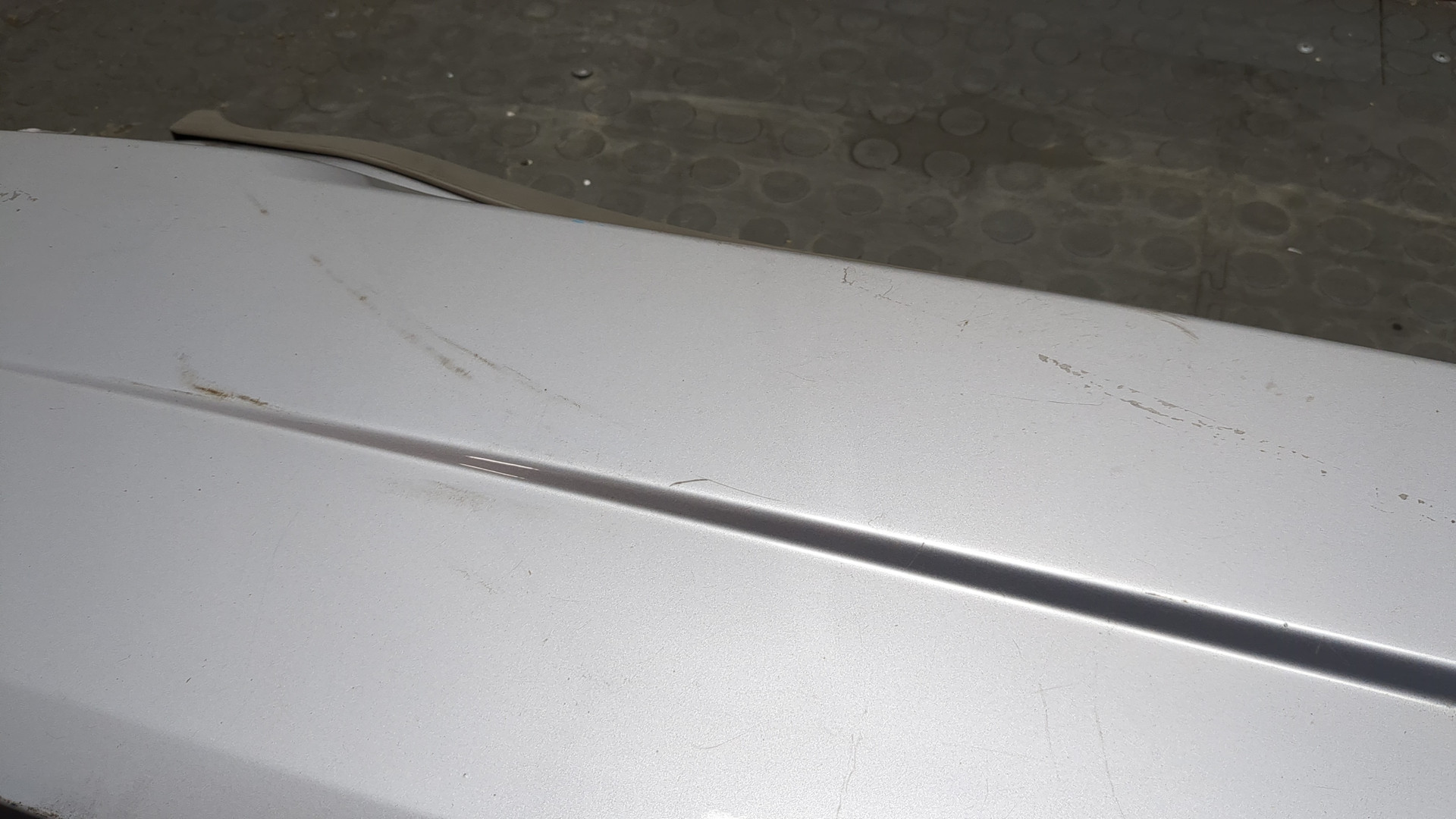 Дверь багажника нижняя (борт)