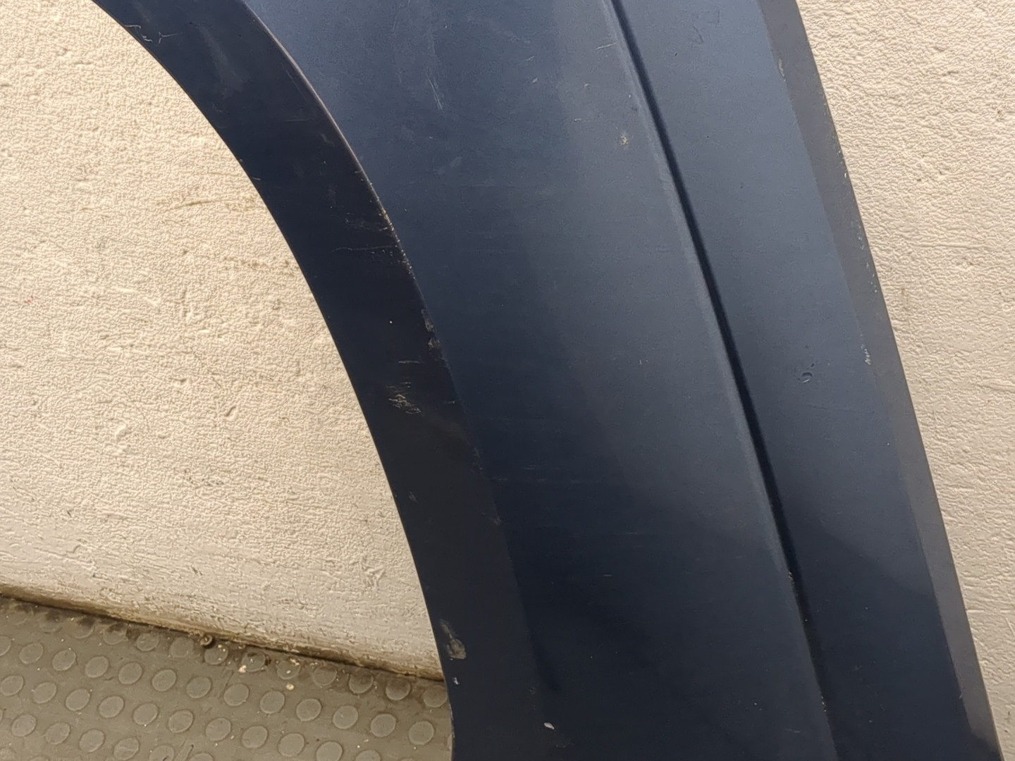 Крыло переднее левое