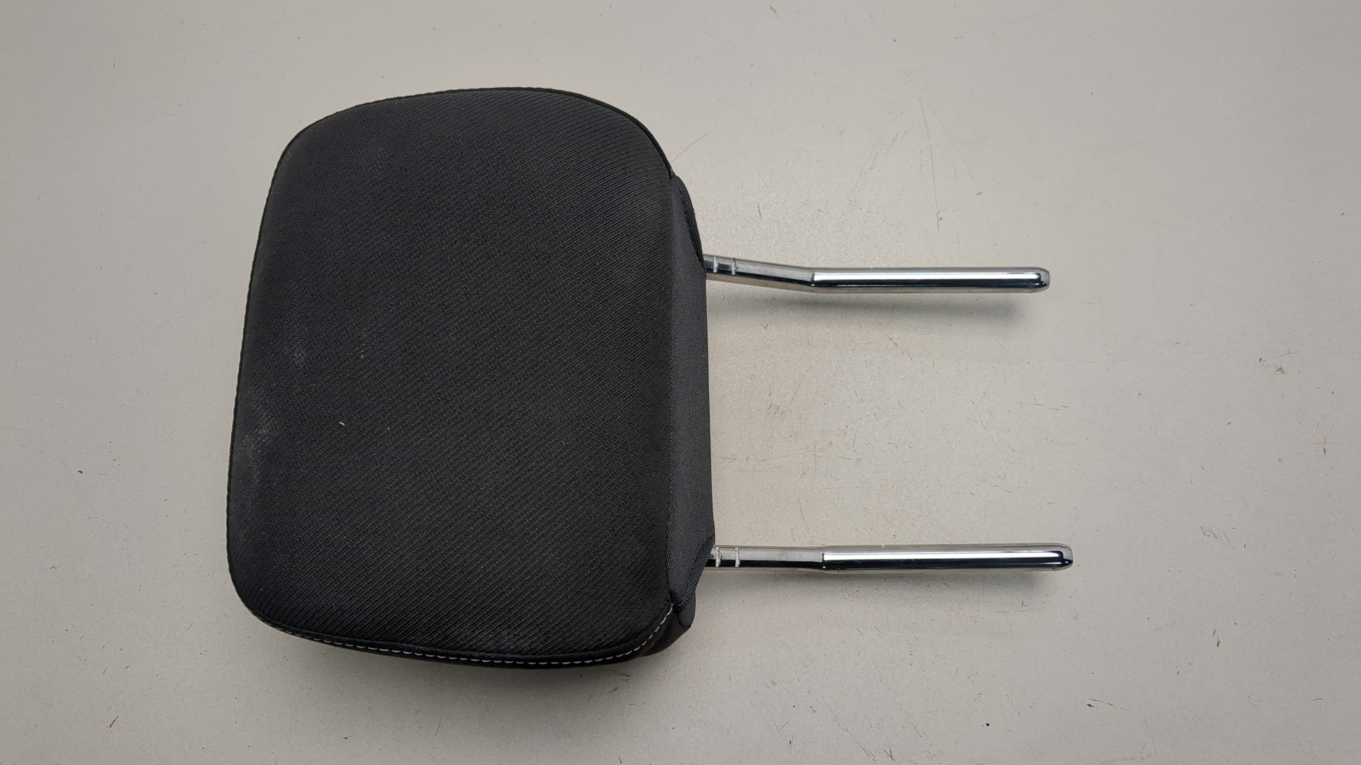 Подголовник сиденья