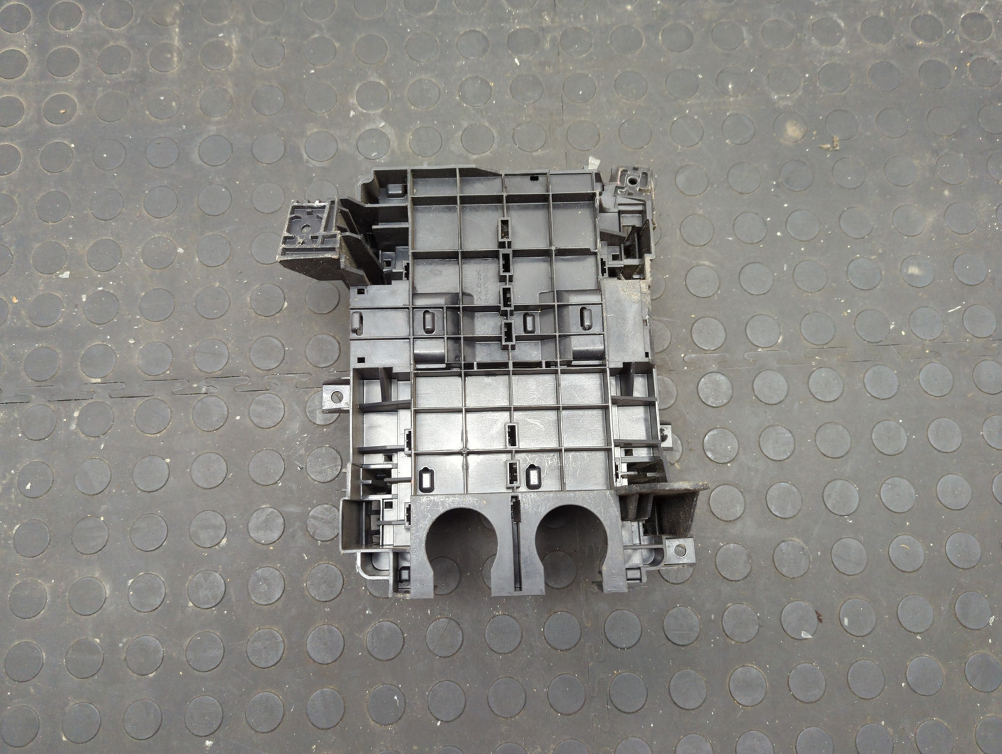 Корпус блока предохранителей