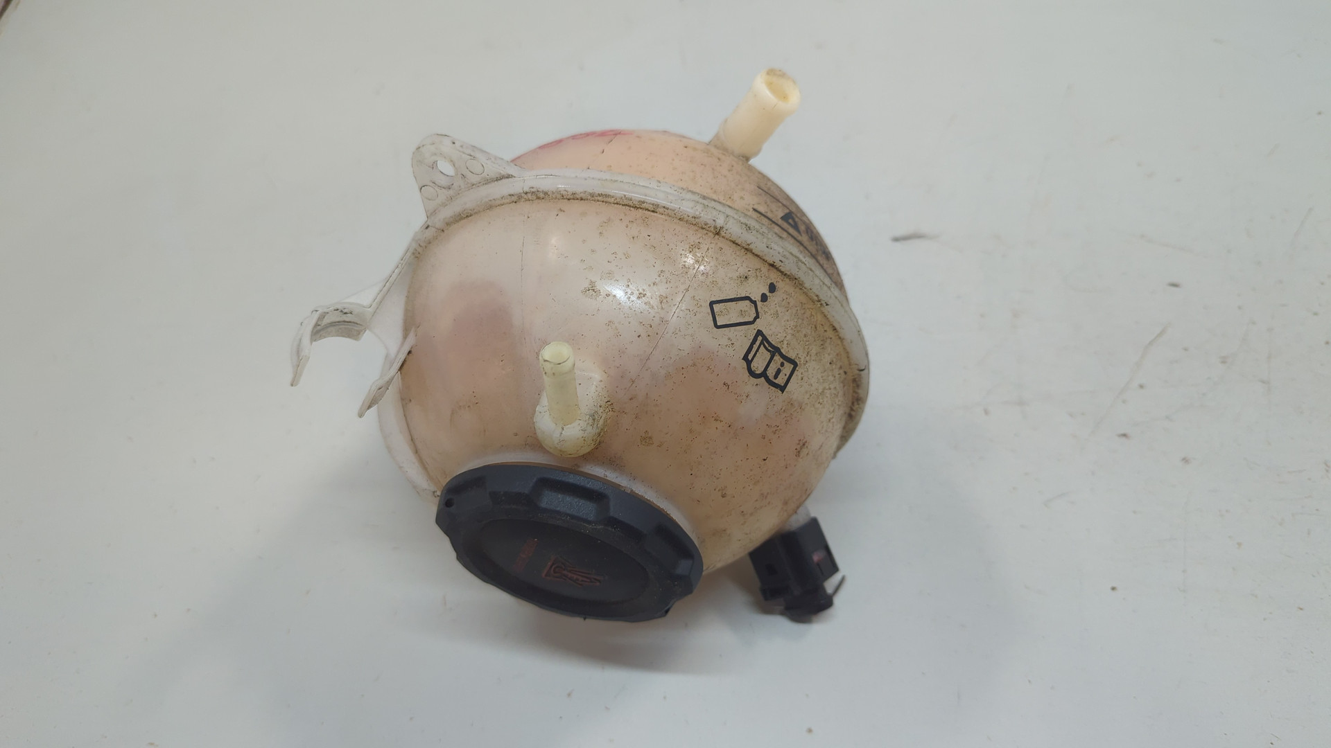 Бачок расширительный