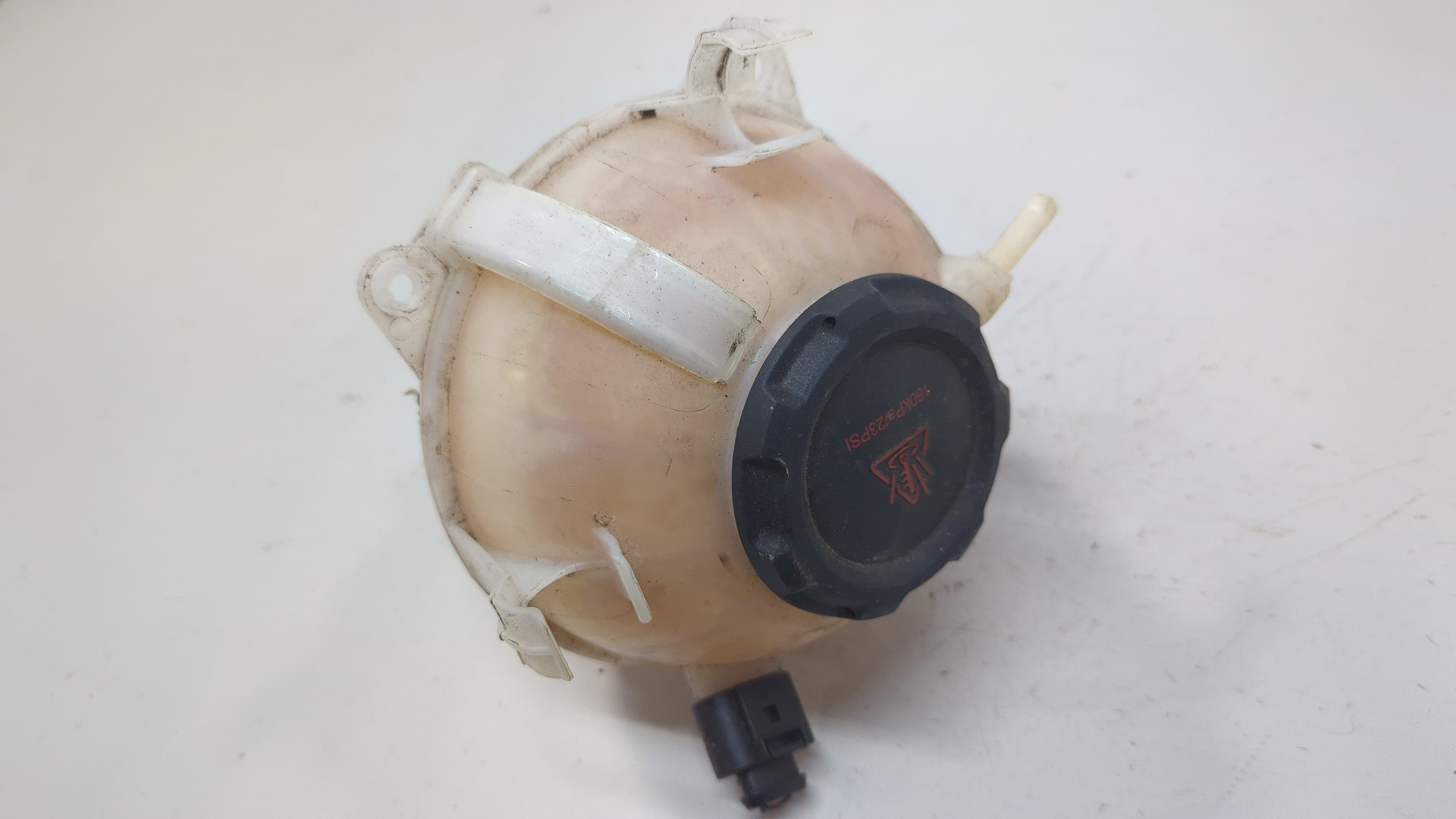 Бачок расширительный