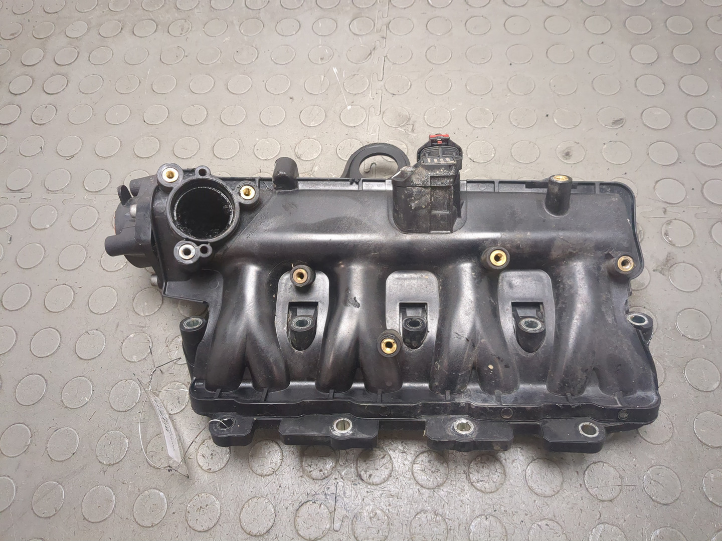 Коллектор впускной