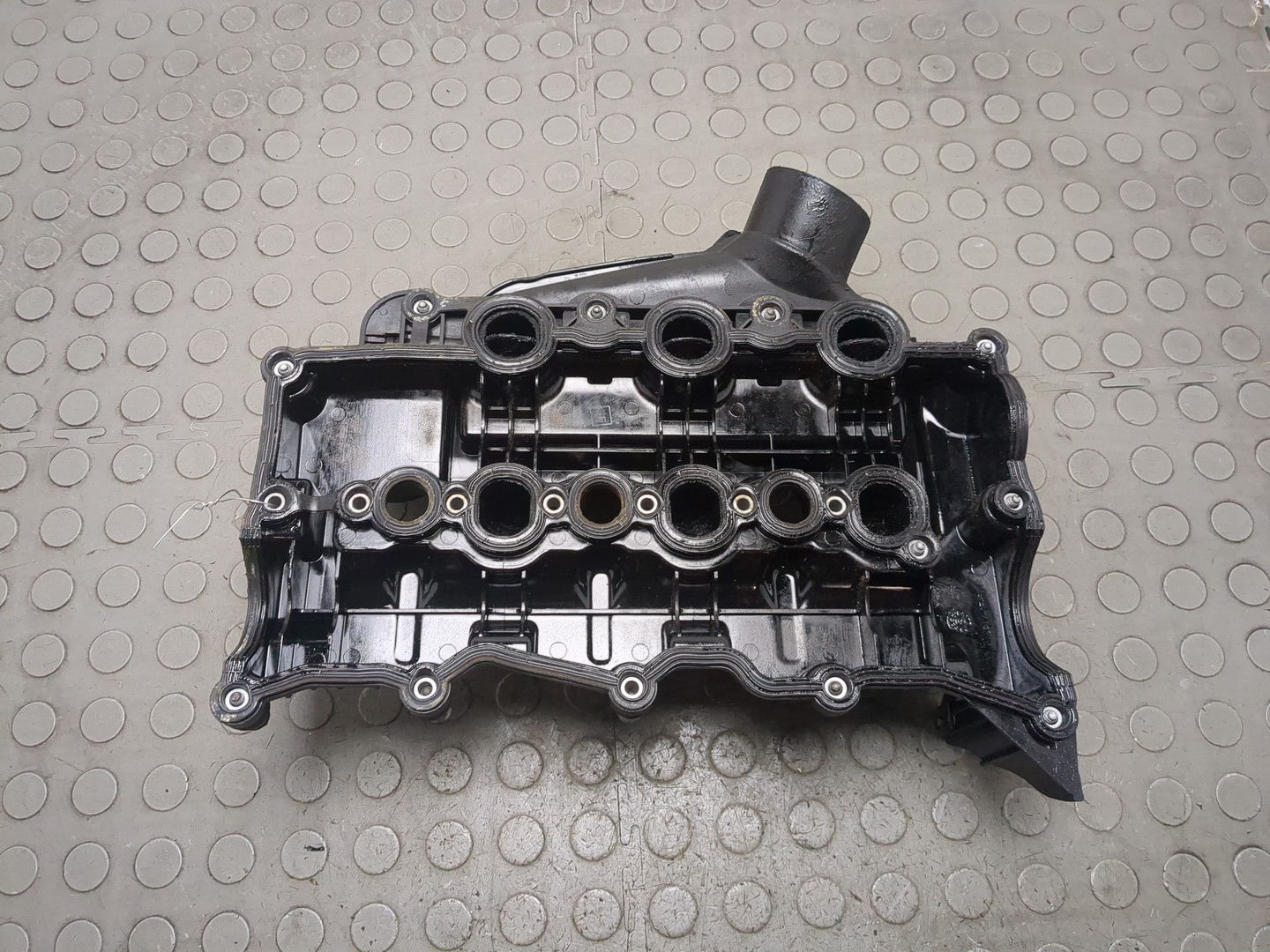 Крышка клапанная ГБЦ