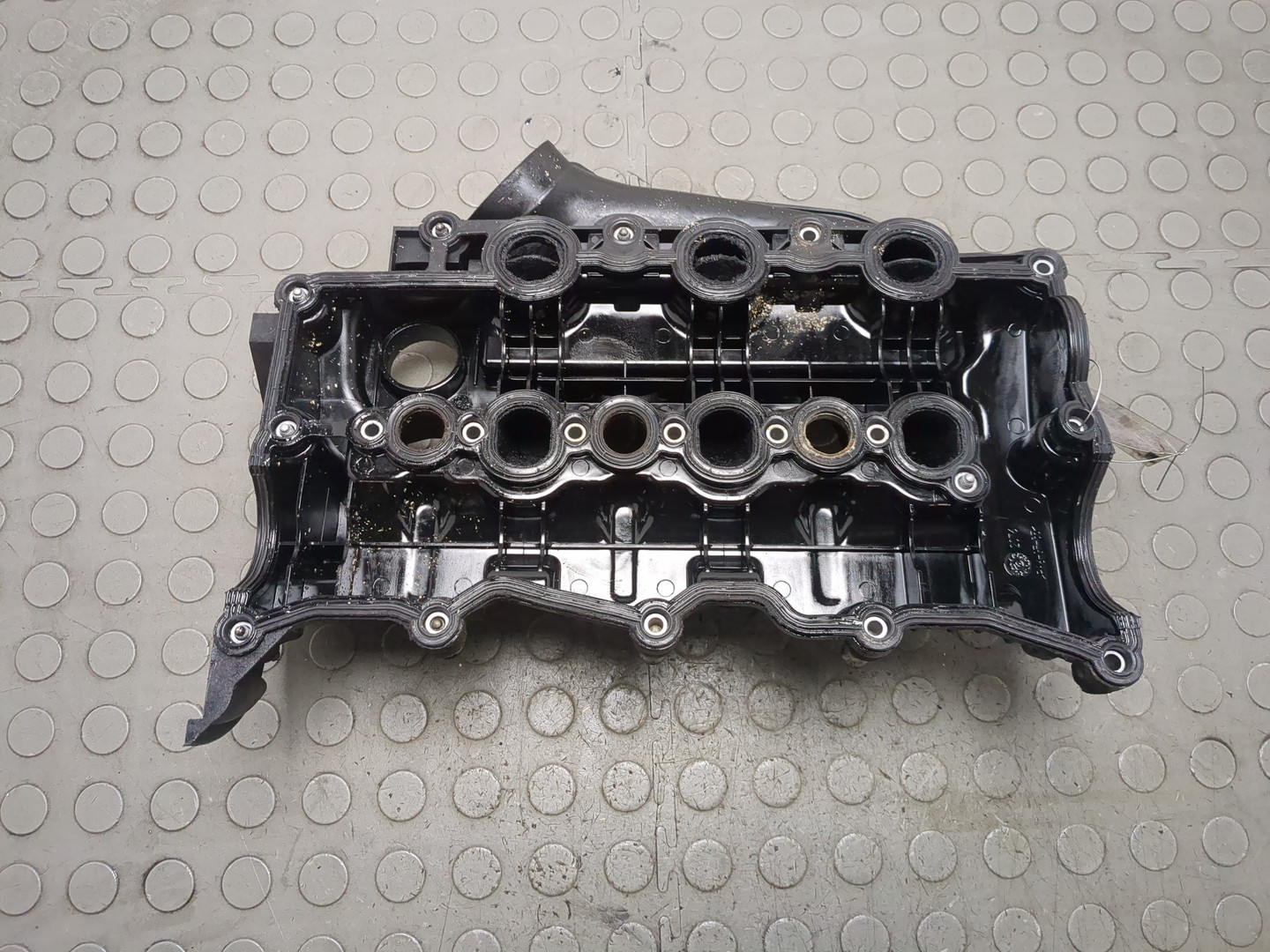 Крышка клапанная ГБЦ