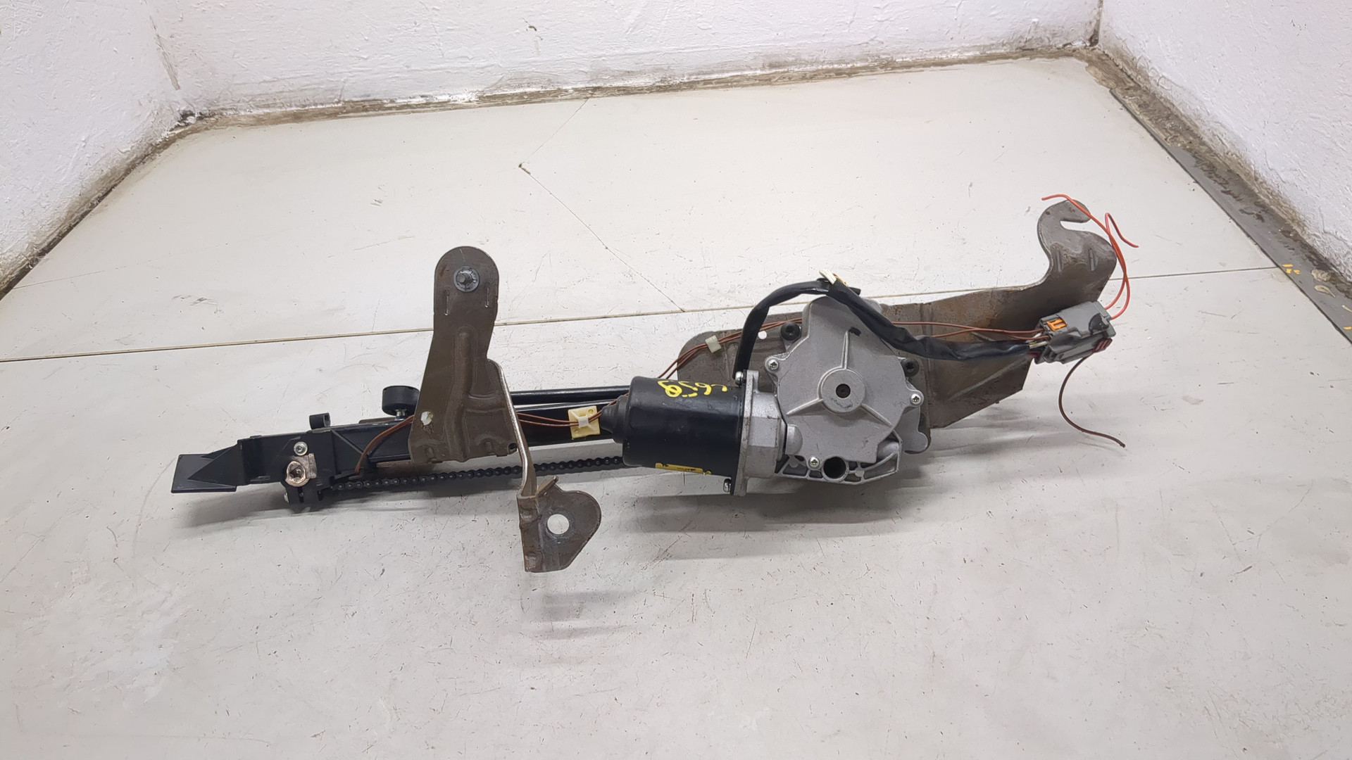 Активатор замка багажника