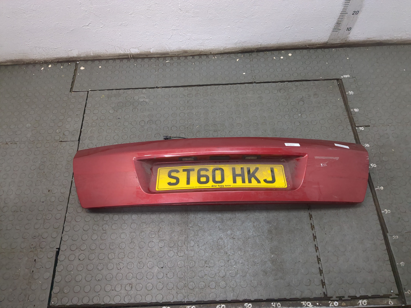 Накладка крышки багажника