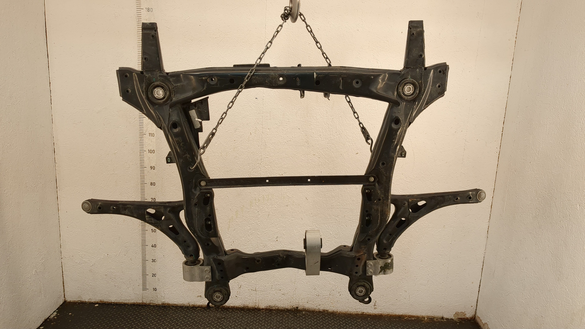 Балка подмоторная