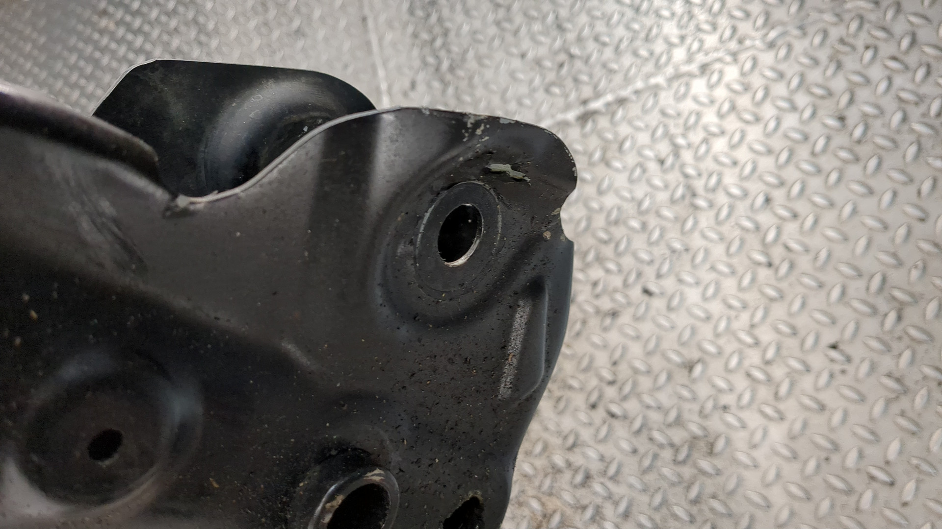 Балка подмоторная