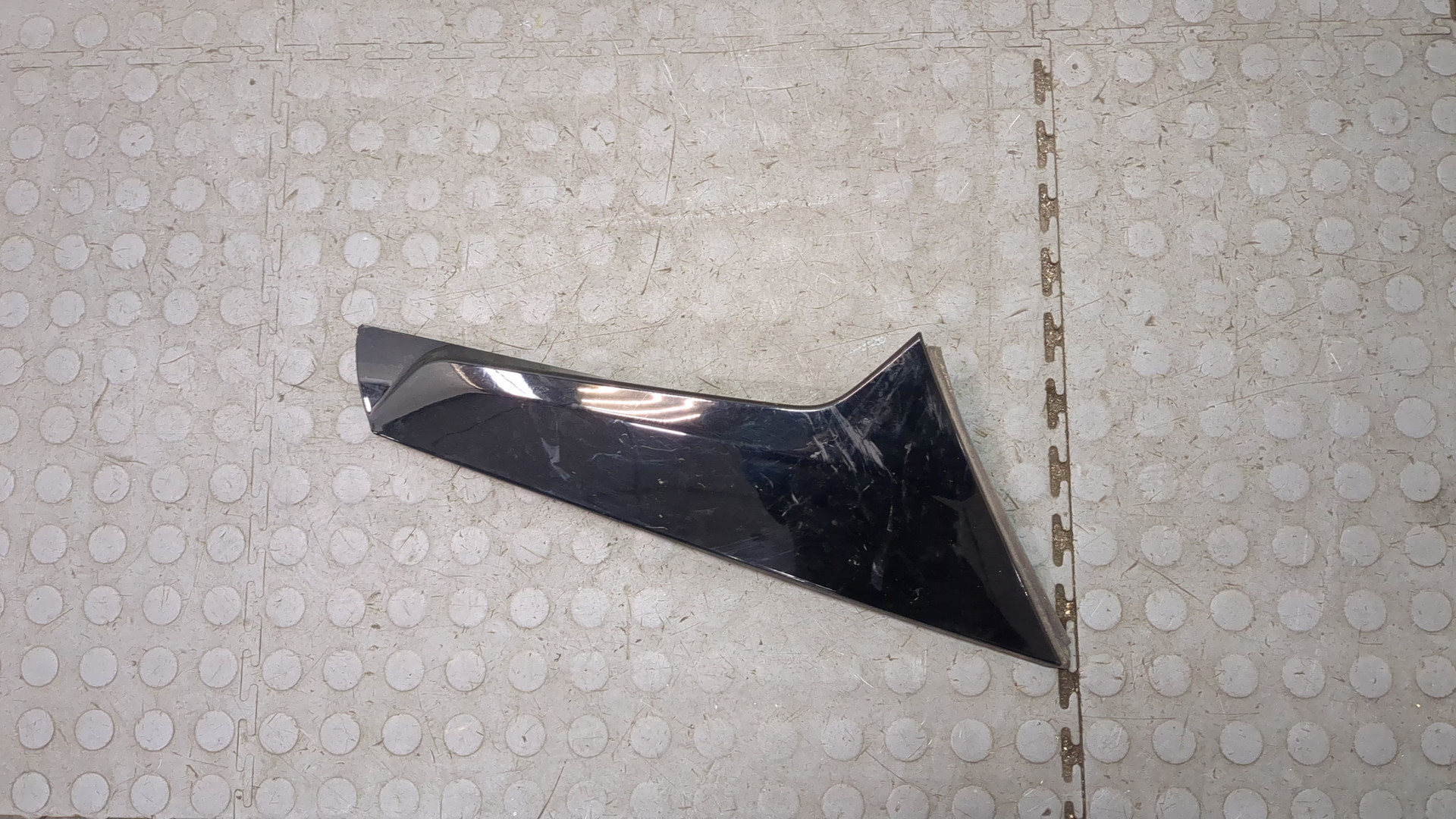 Накладка (кузов наружные)