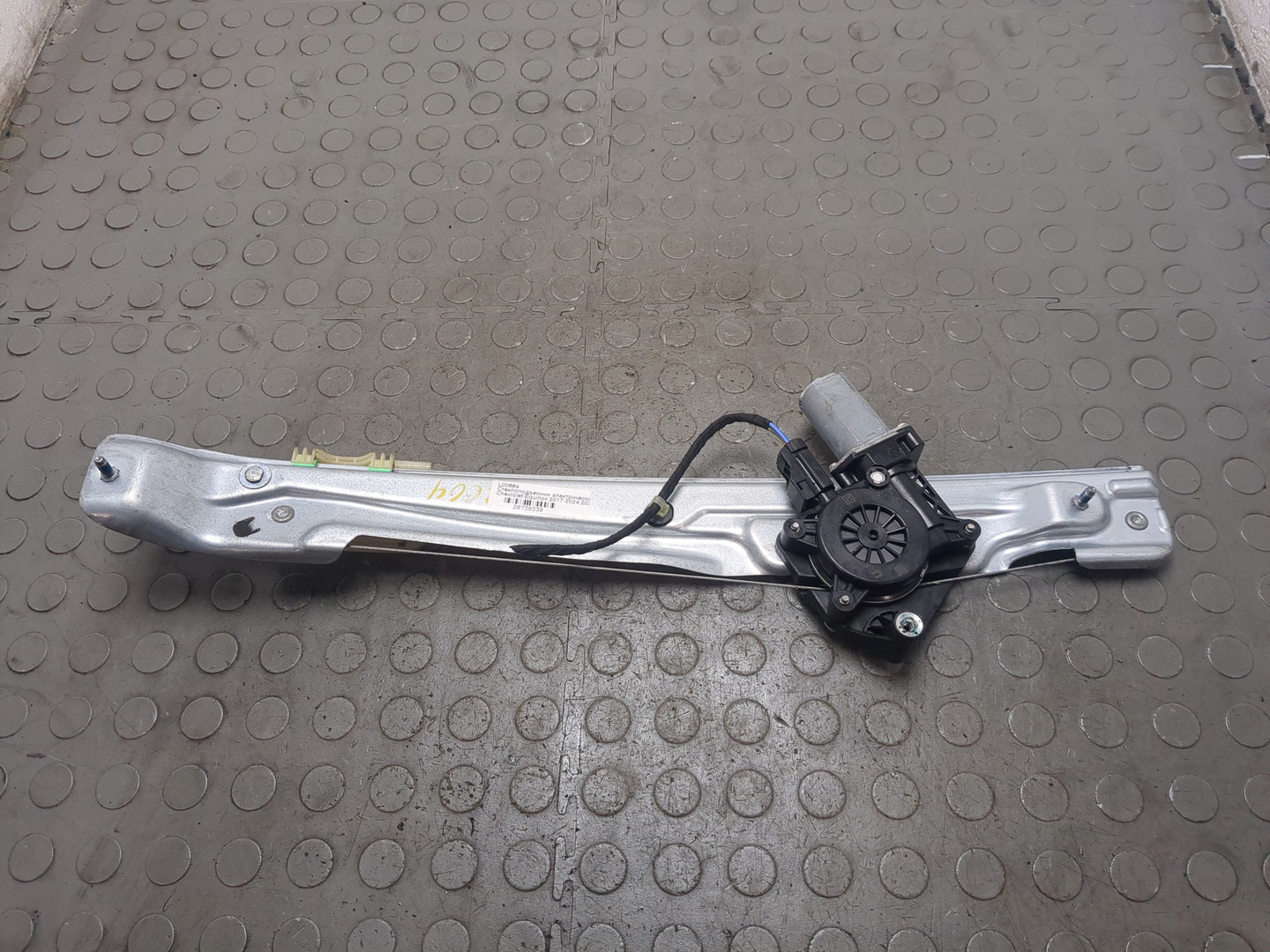 Стеклоподъемник электр. задний левый