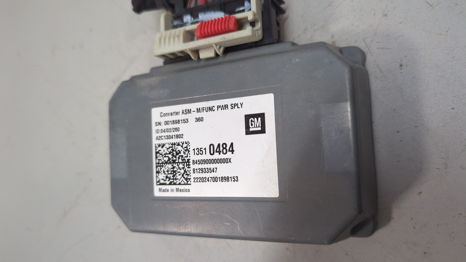 Преобразователь напряжения (адаптер)