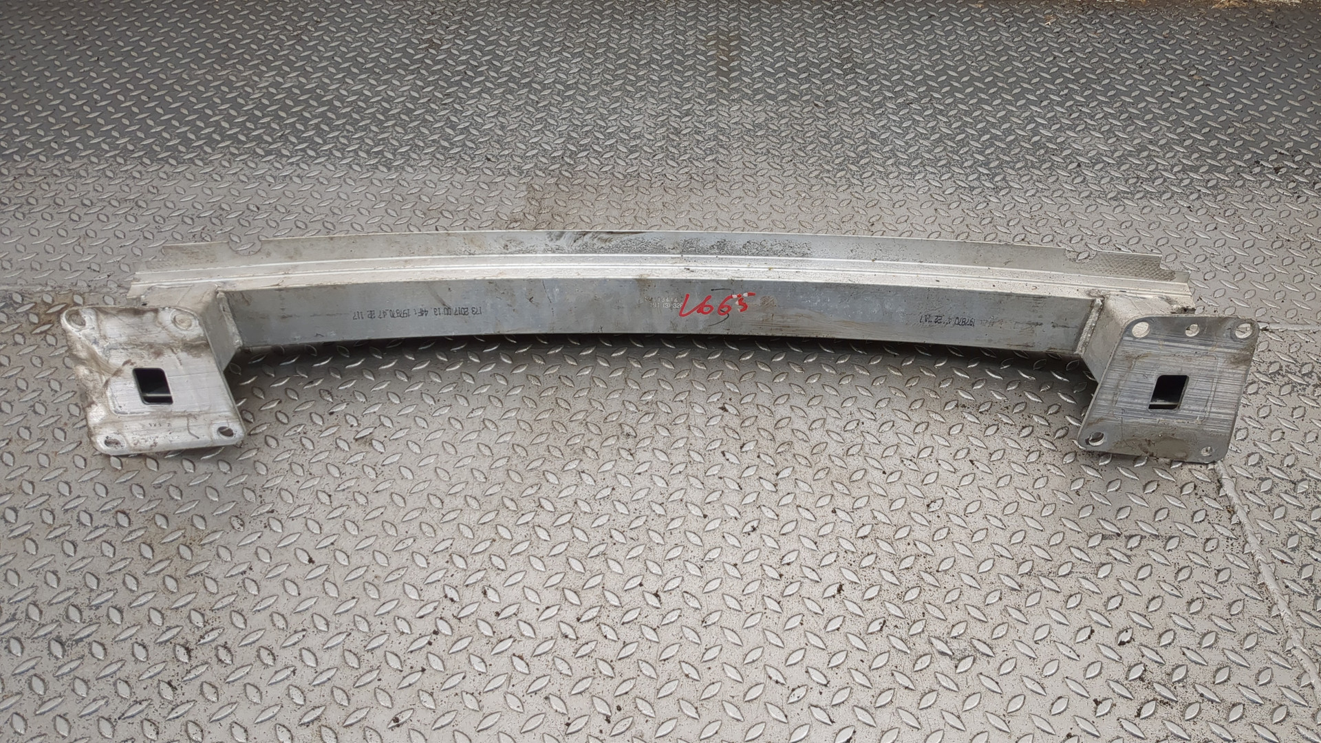 Усилитель заднего бампера