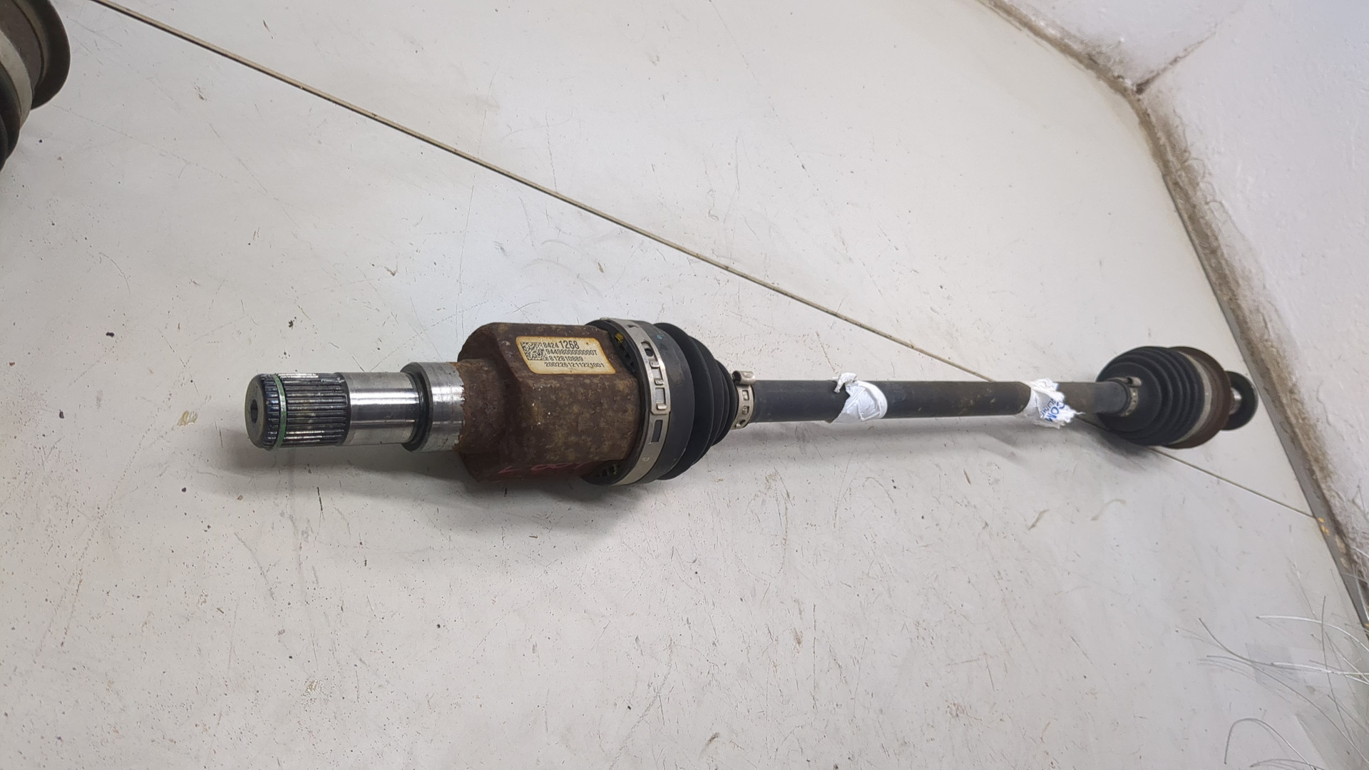 Полуось задняя левая