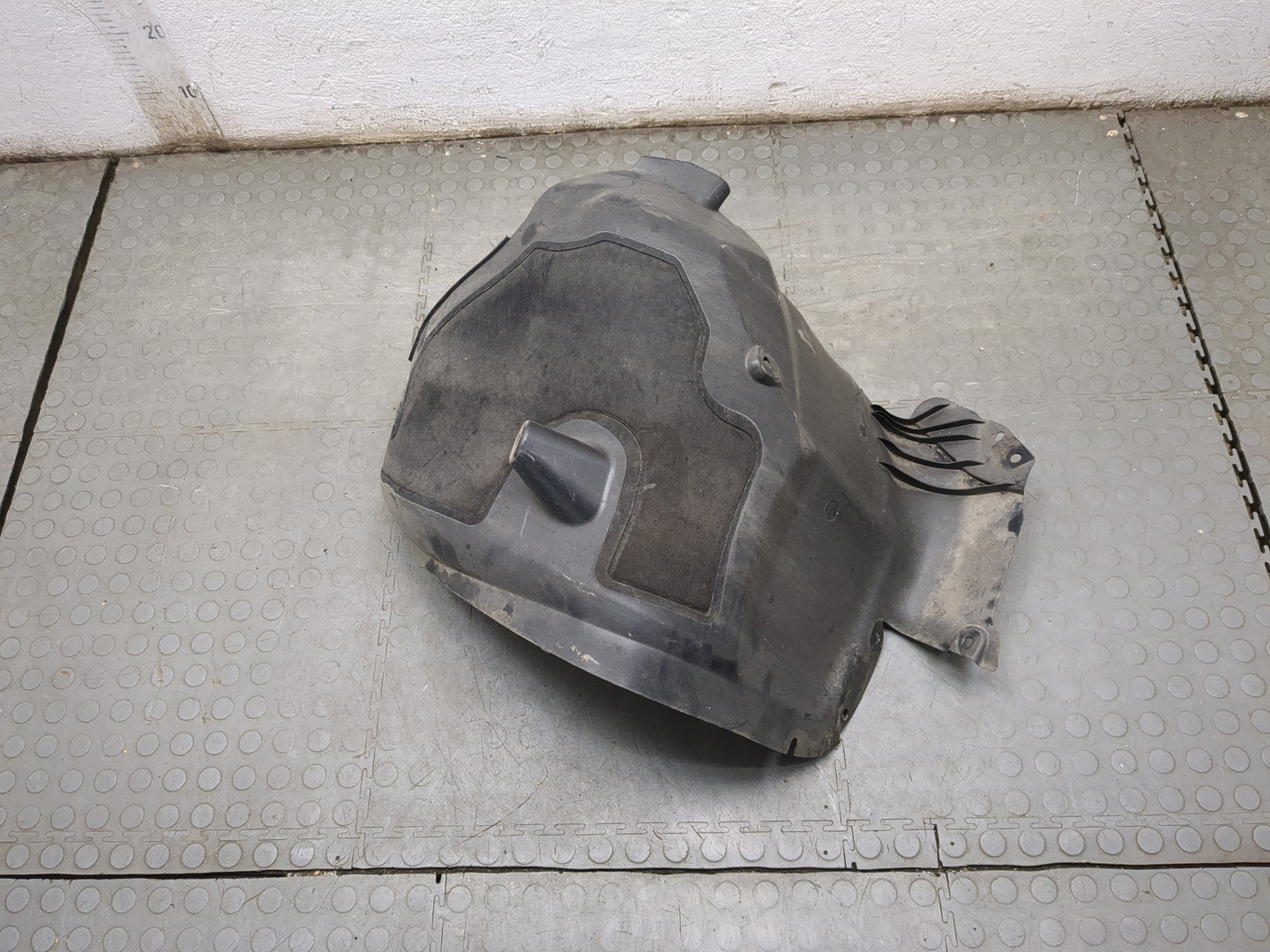 Локер передний левый