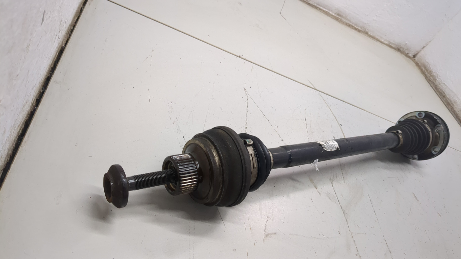 Полуось задняя