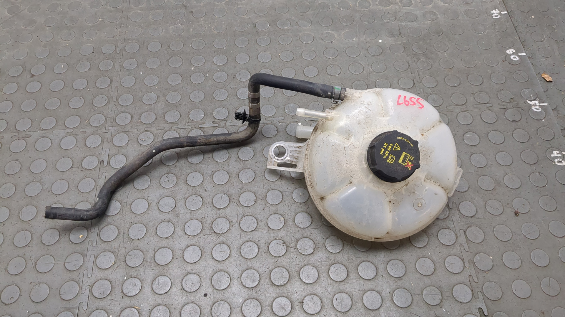 Бачок расширительный