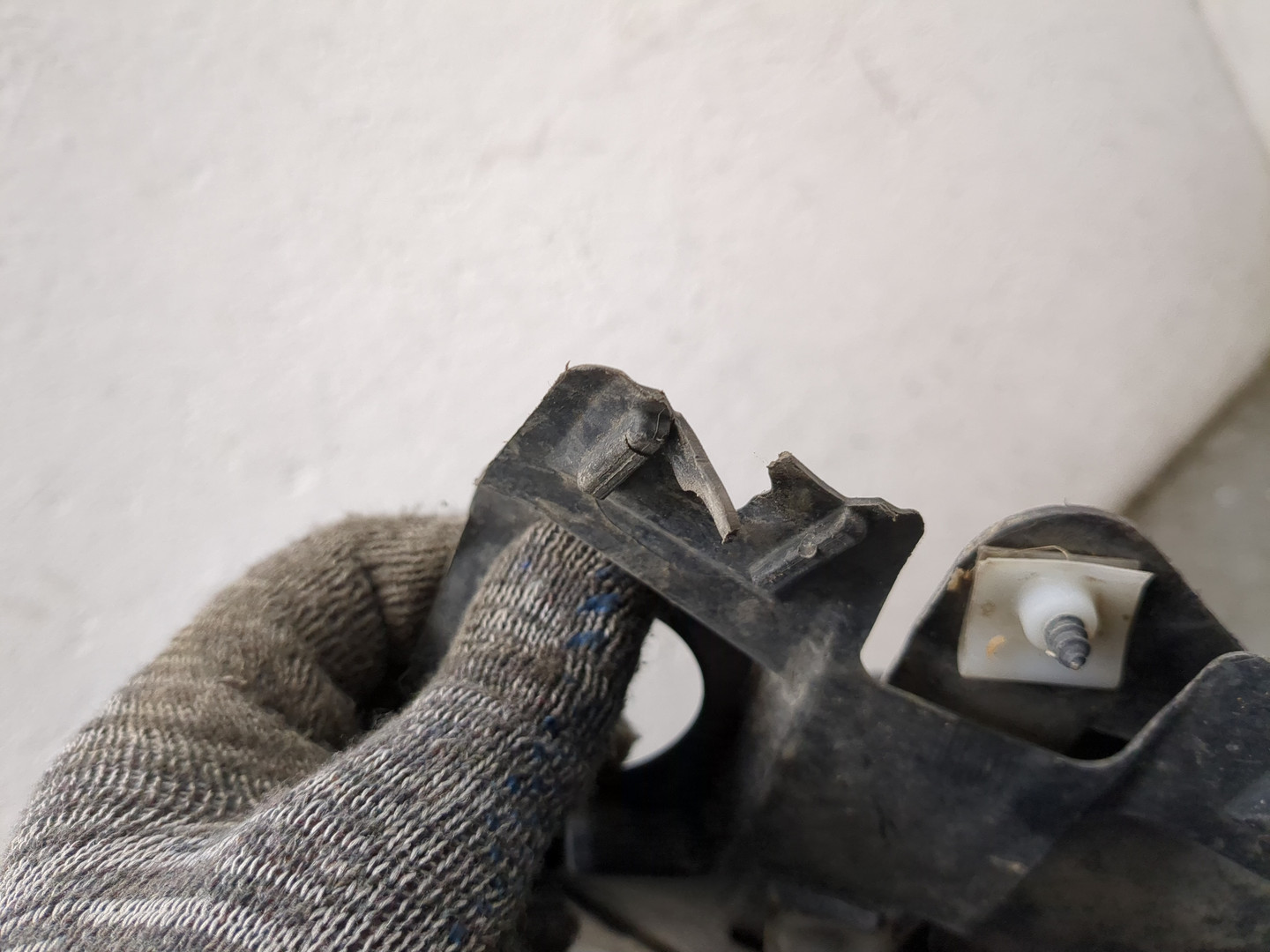 Локер передний правый