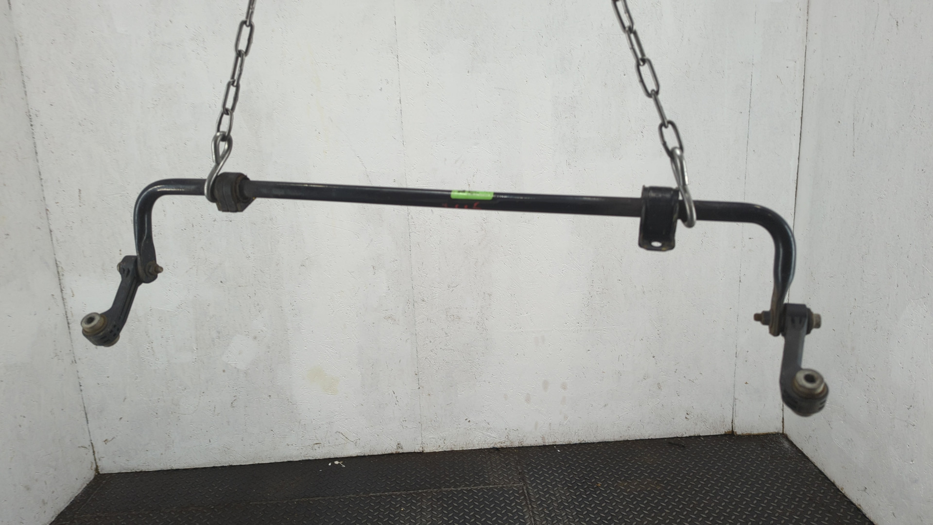 Стабилизатор задний