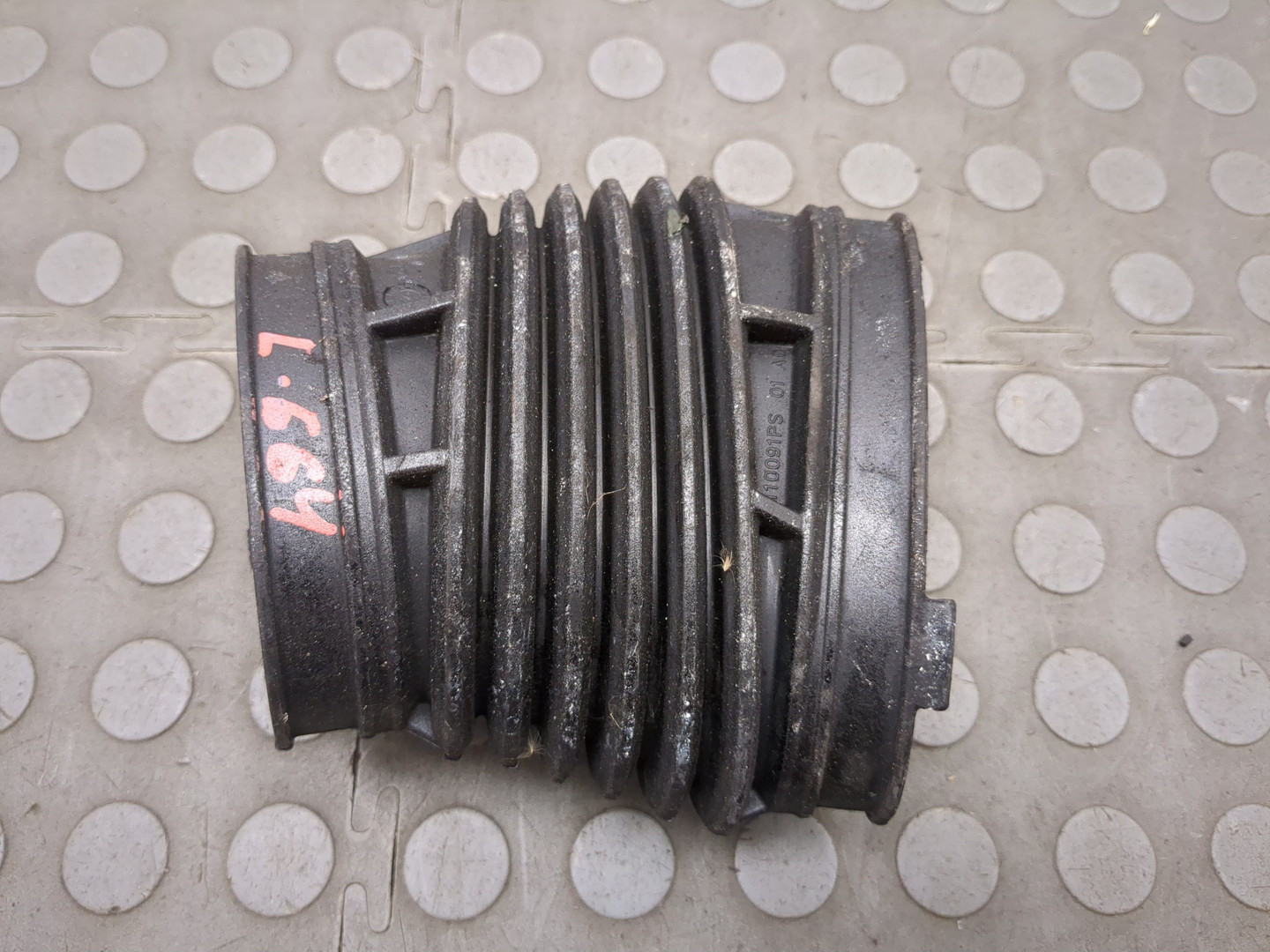 Патрубок воздушного фильтра