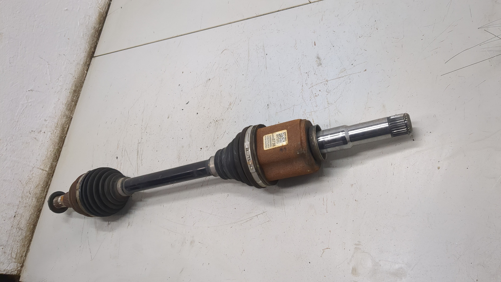 Полуось передняя левая