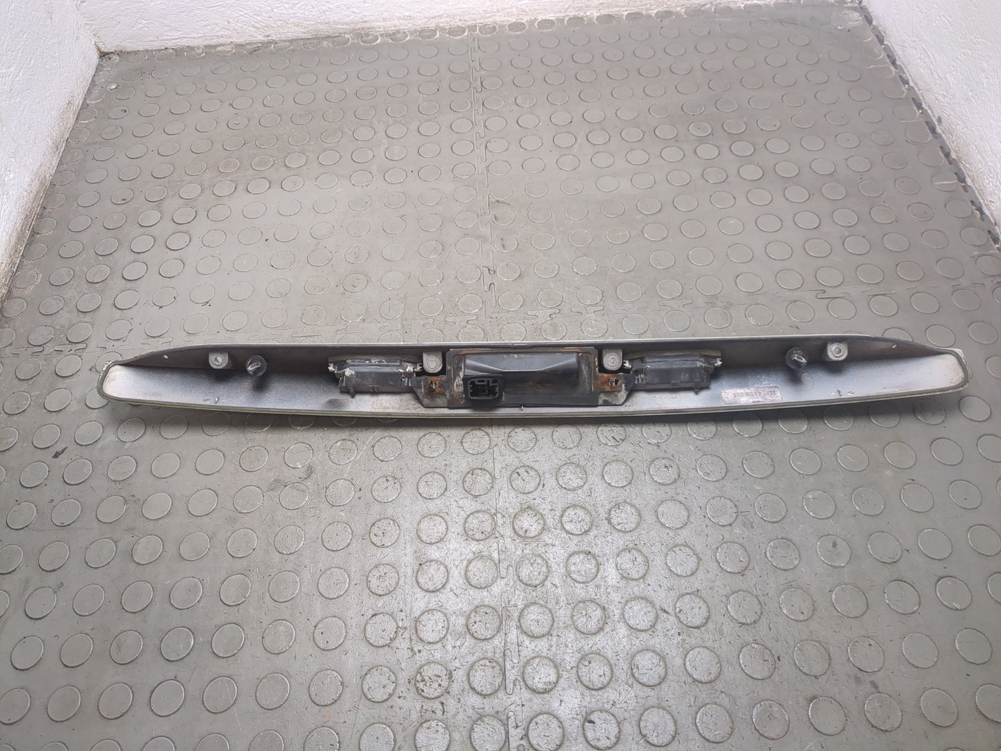 Фонарь подсветки номера