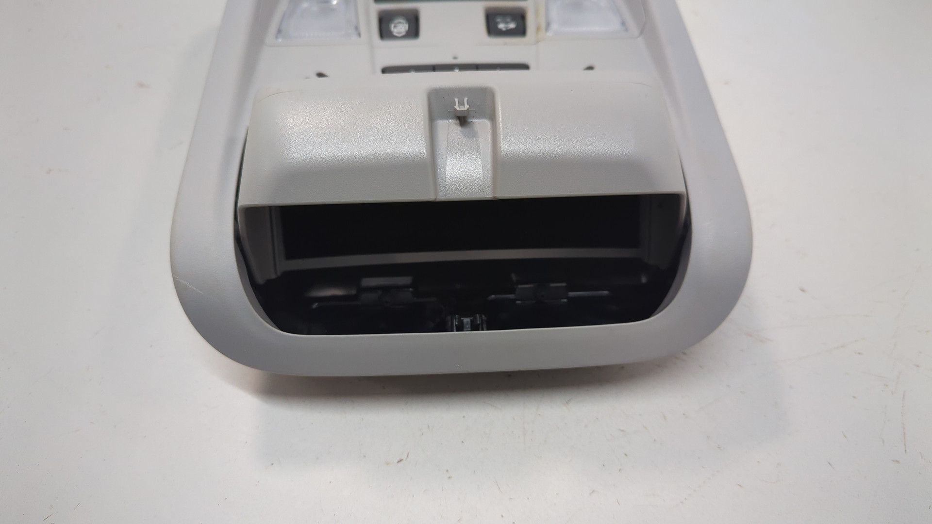 Плафон салонный