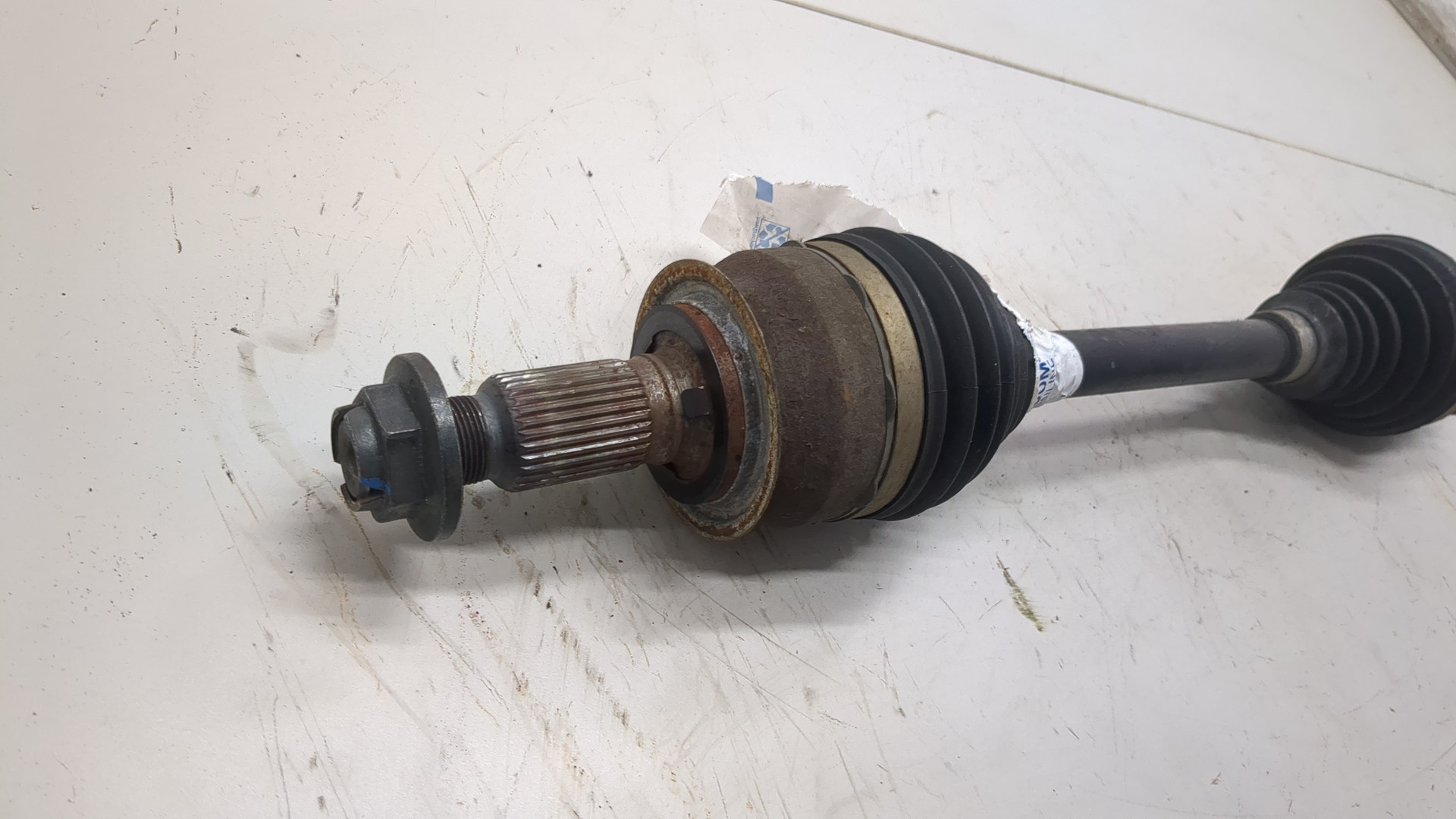 Полуось передняя левая для Equinox 2017>