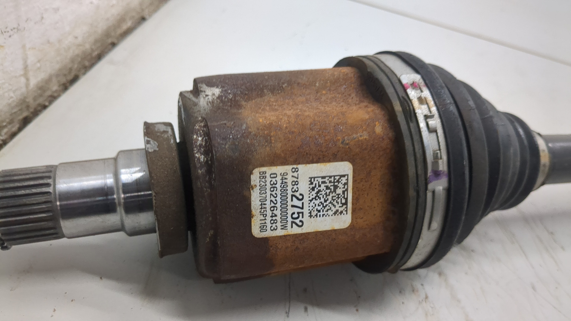 Полуось передняя правая