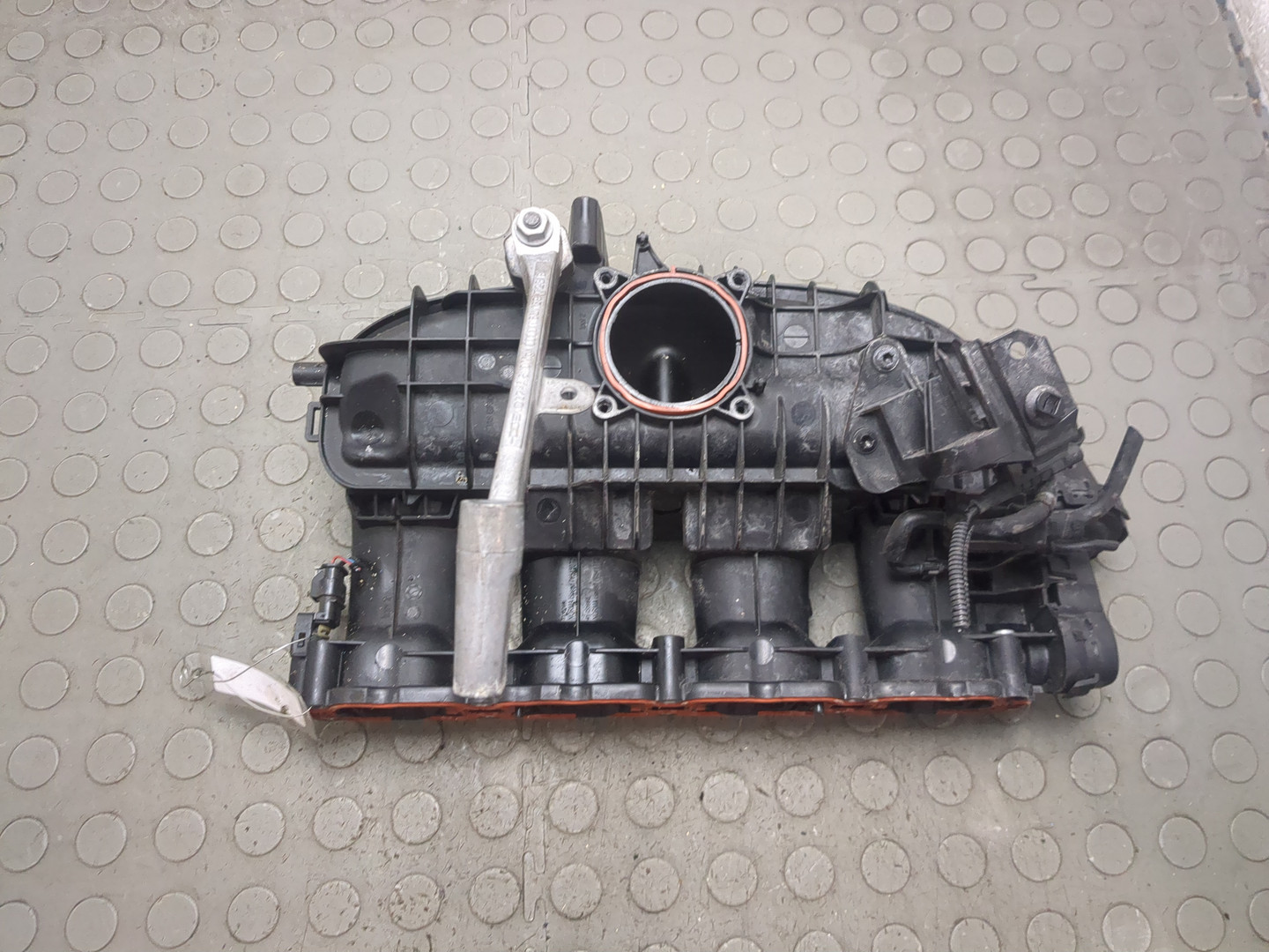 Коллектор впускной